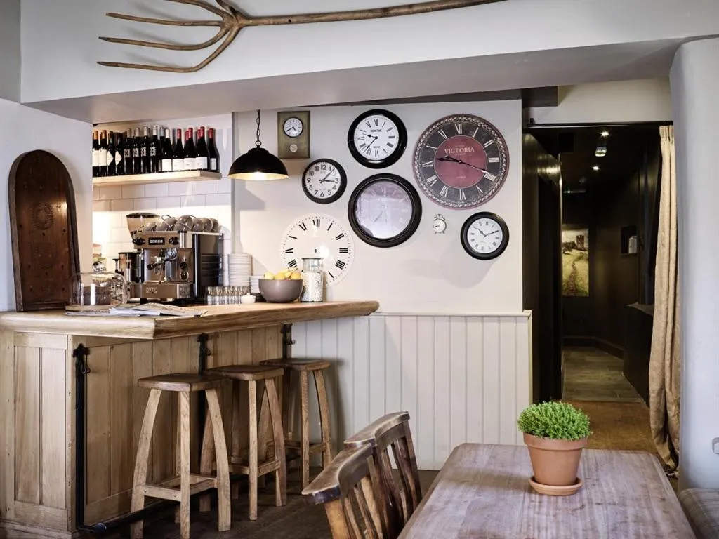 Lounge or bar in The Masons Arms