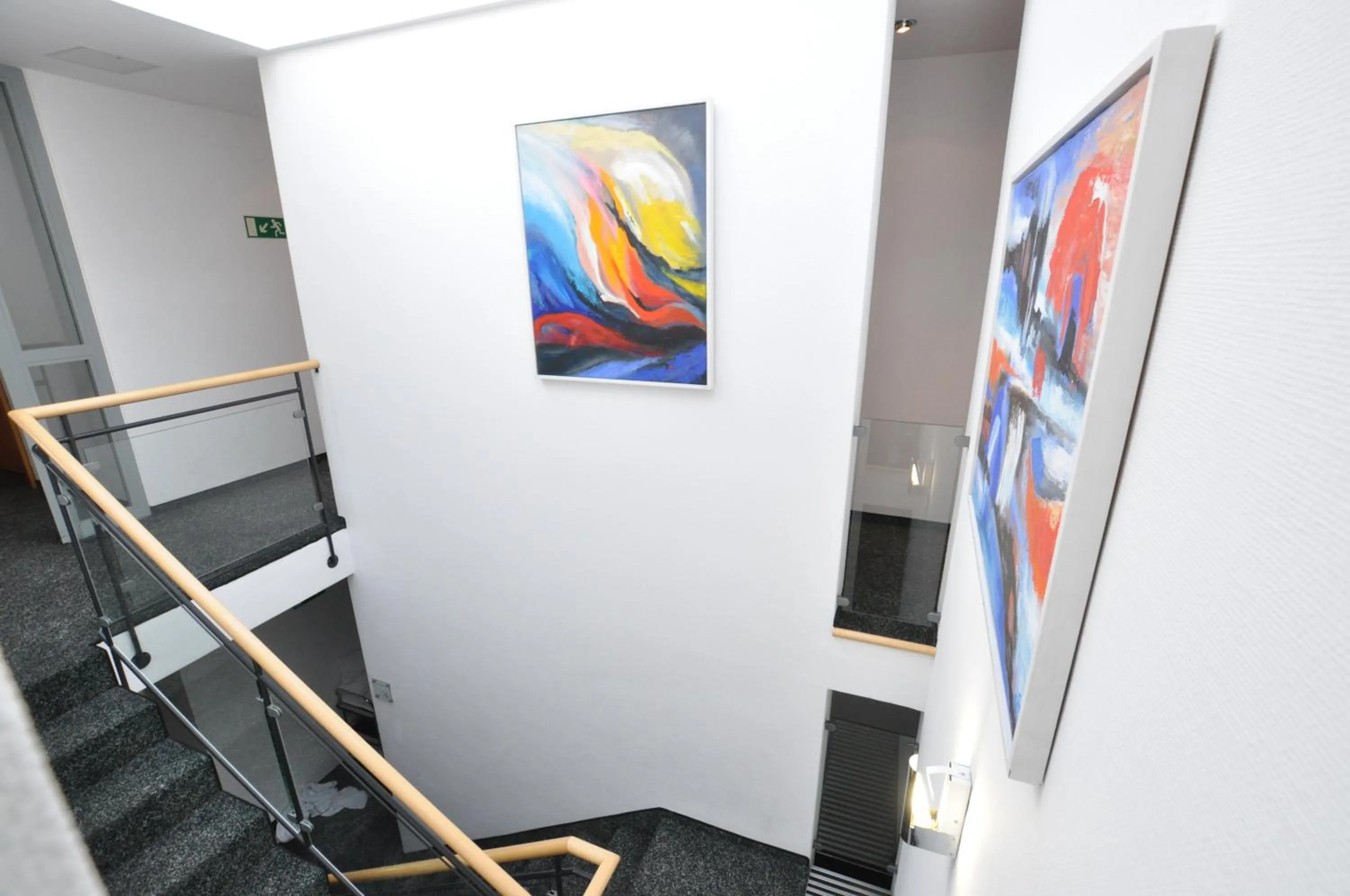 On site in Villa Waldperlach by Blattl