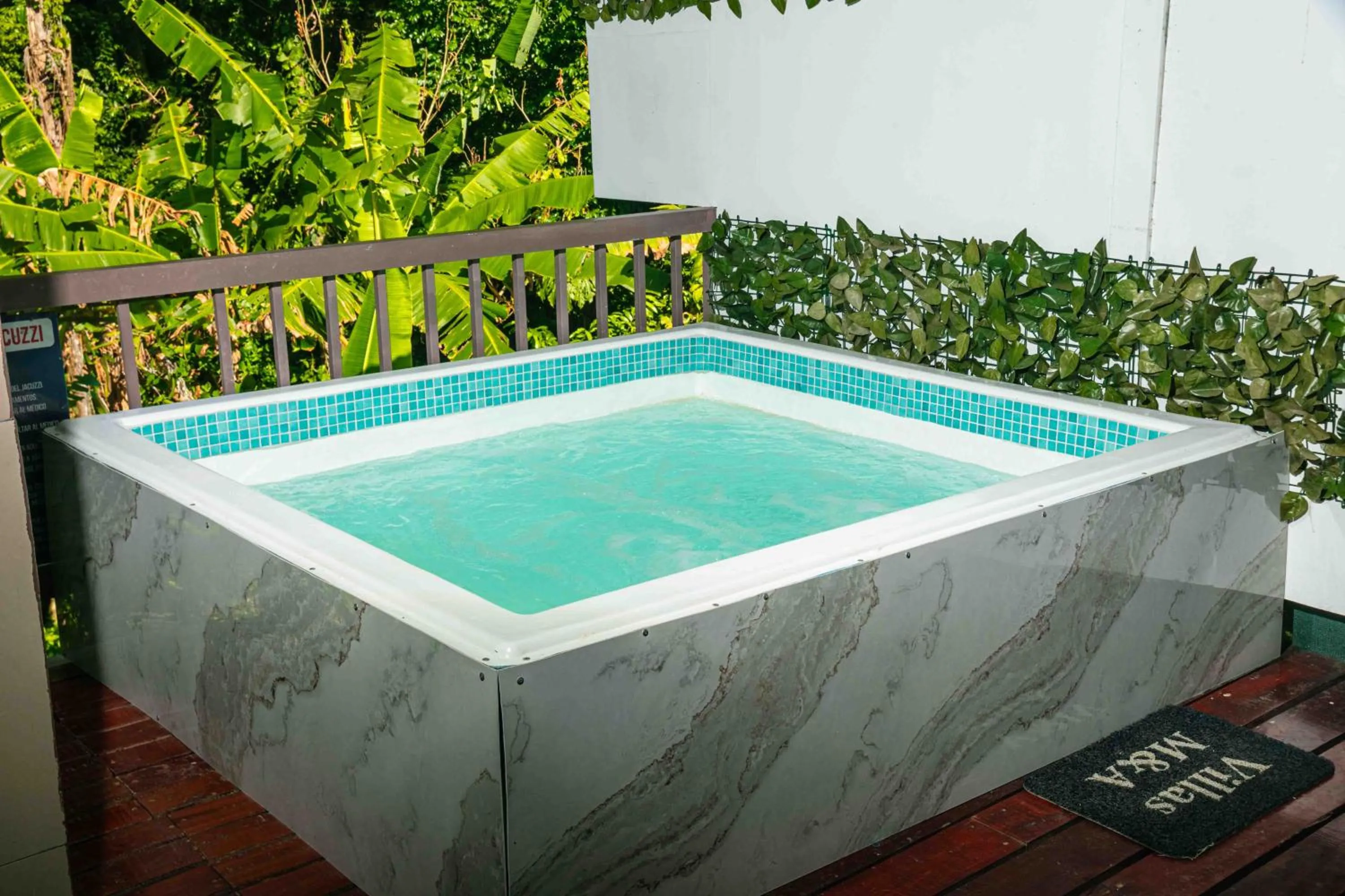 HOTEL, VILLAS y GLAMPINGS MYA -PUERTO VIEJO, Limon, CR