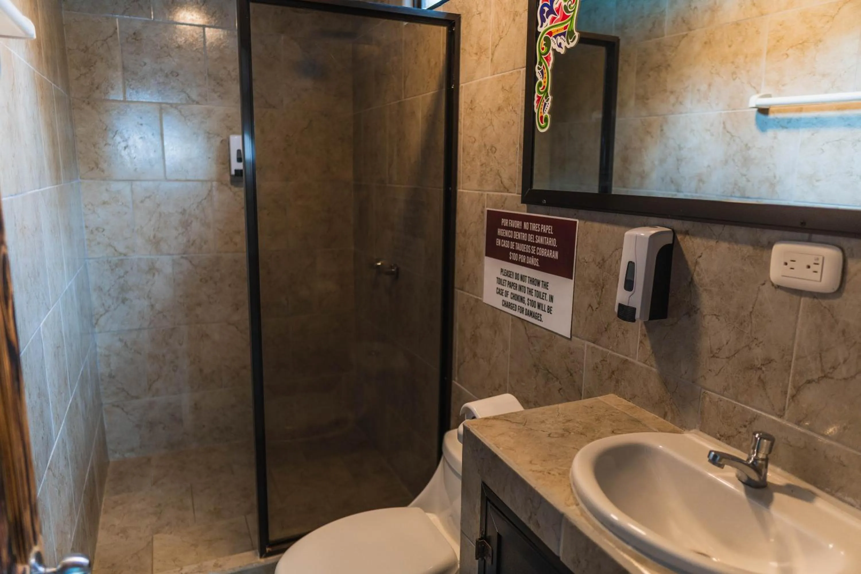 HOTEL, VILLAS y GLAMPINGS MYA -PUERTO VIEJO, Limon, CR