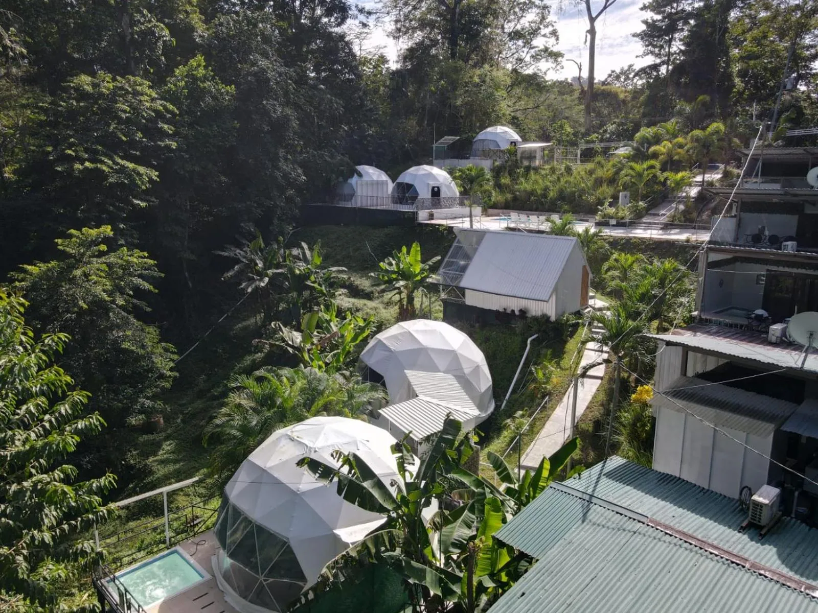 HOTEL, VILLAS y GLAMPINGS MYA -PUERTO VIEJO, Limon, CR