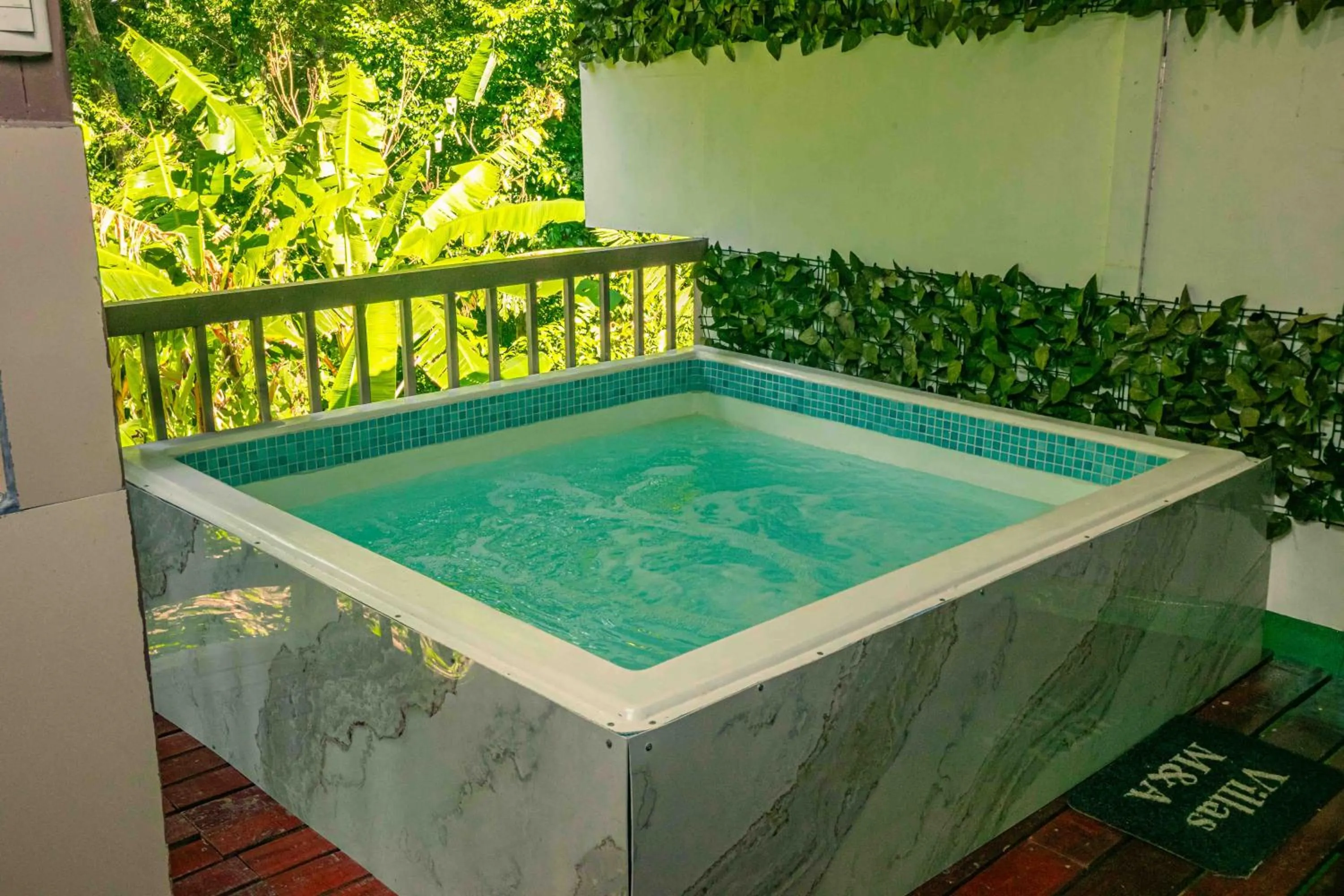 HOTEL, VILLAS y GLAMPINGS MYA -PUERTO VIEJO, Limon, CR