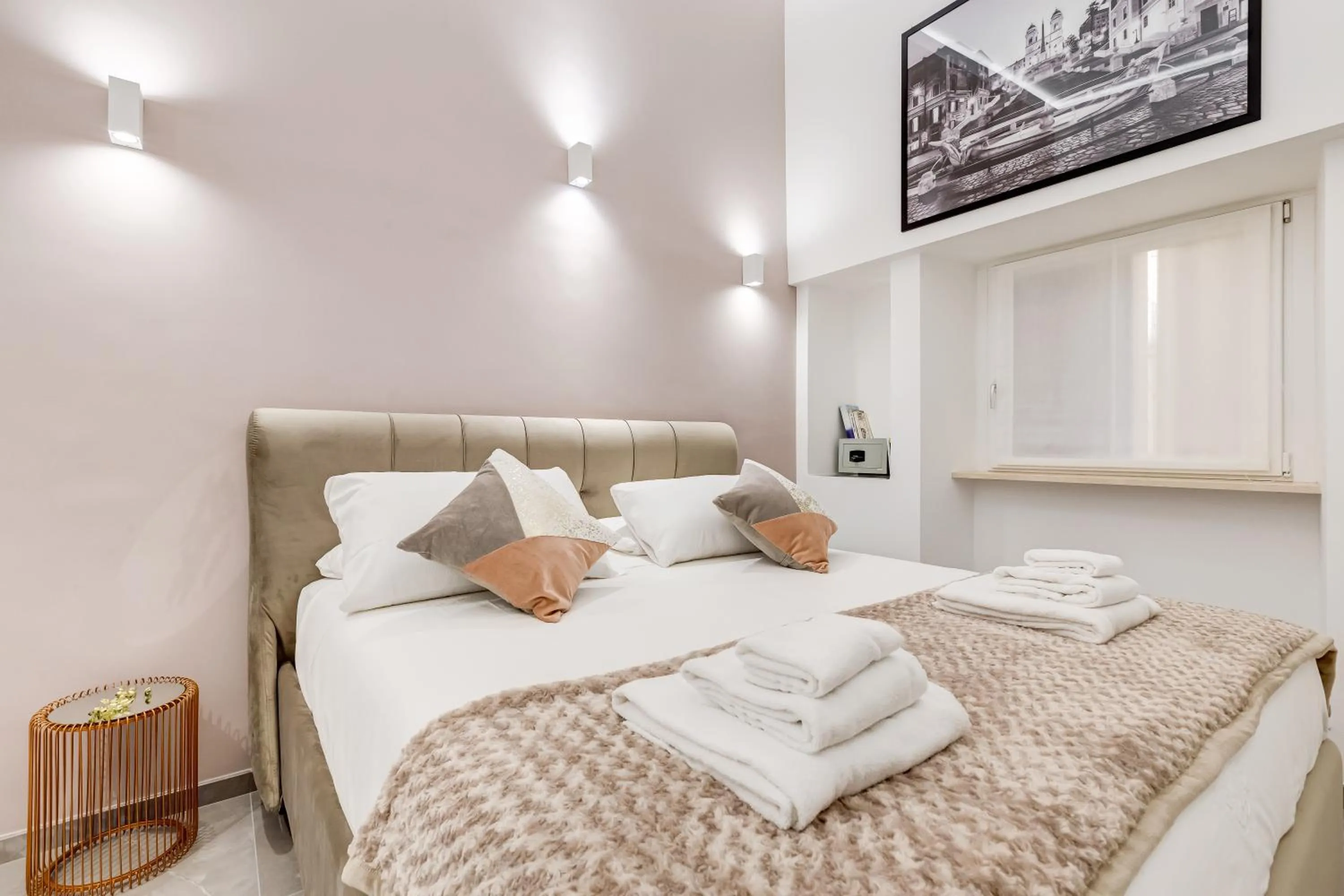 Bed in UnoSeiTre - Luxury Apartment & Suite