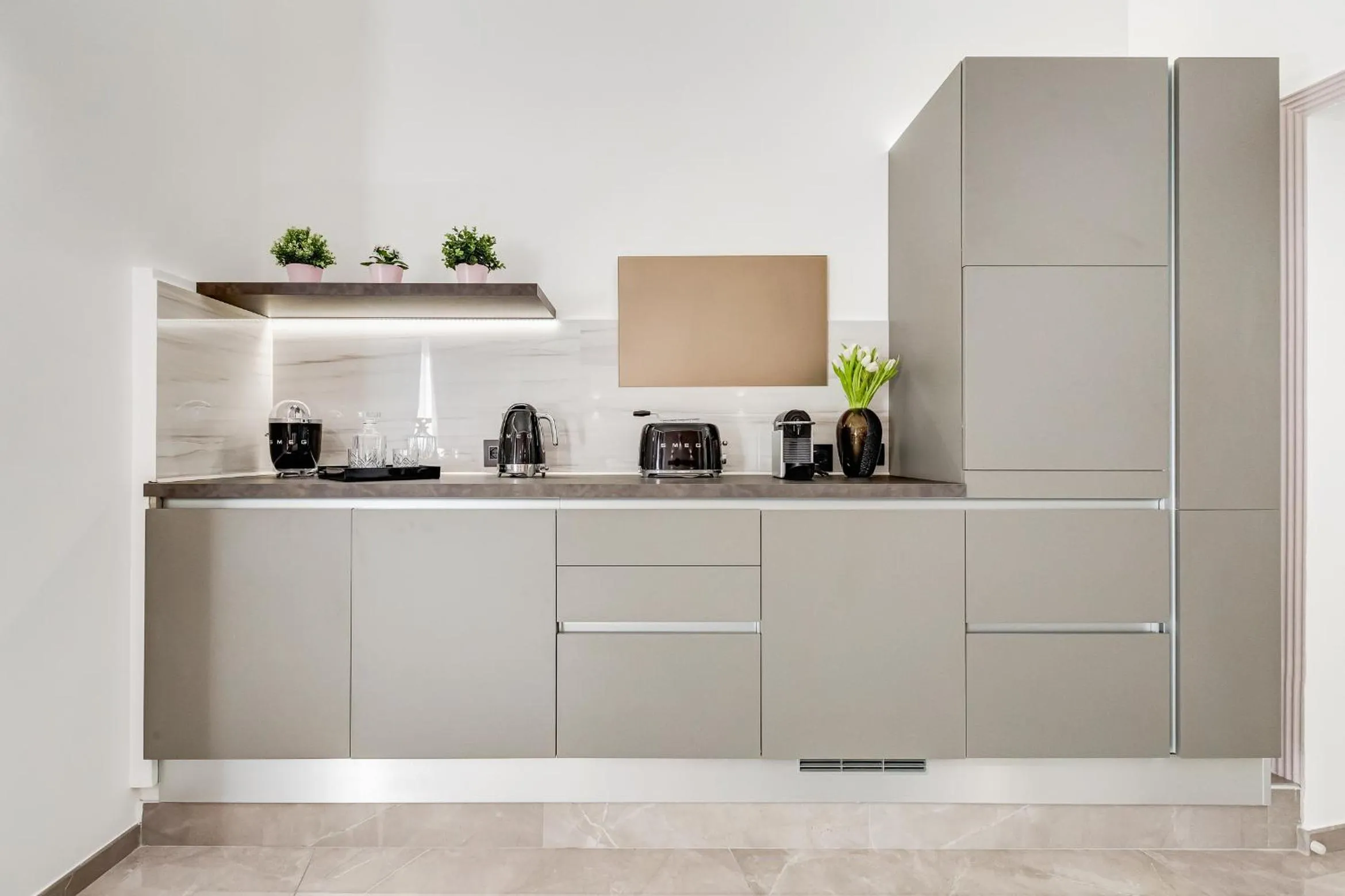 UnoSeiTre - Luxury Apartment & Suite