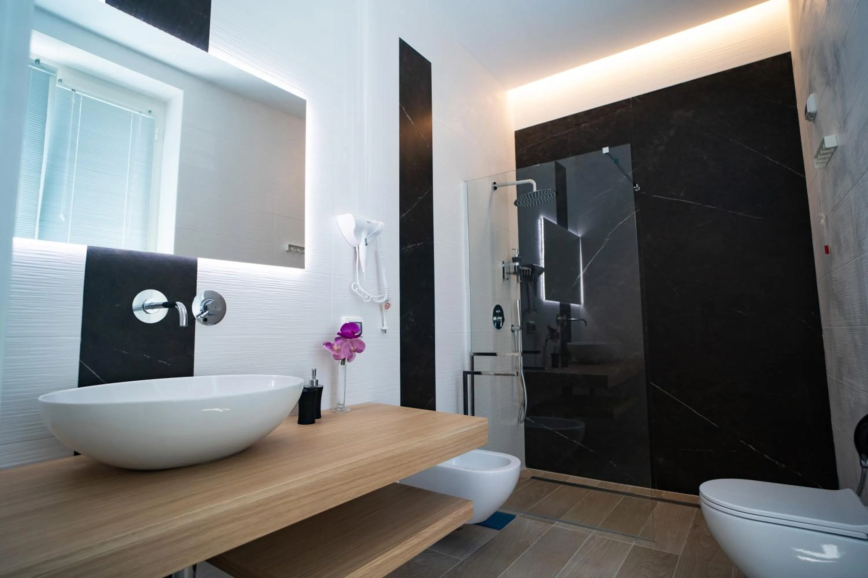 Bathroom in L' Angolo dei poeti - Bed and Breakfast