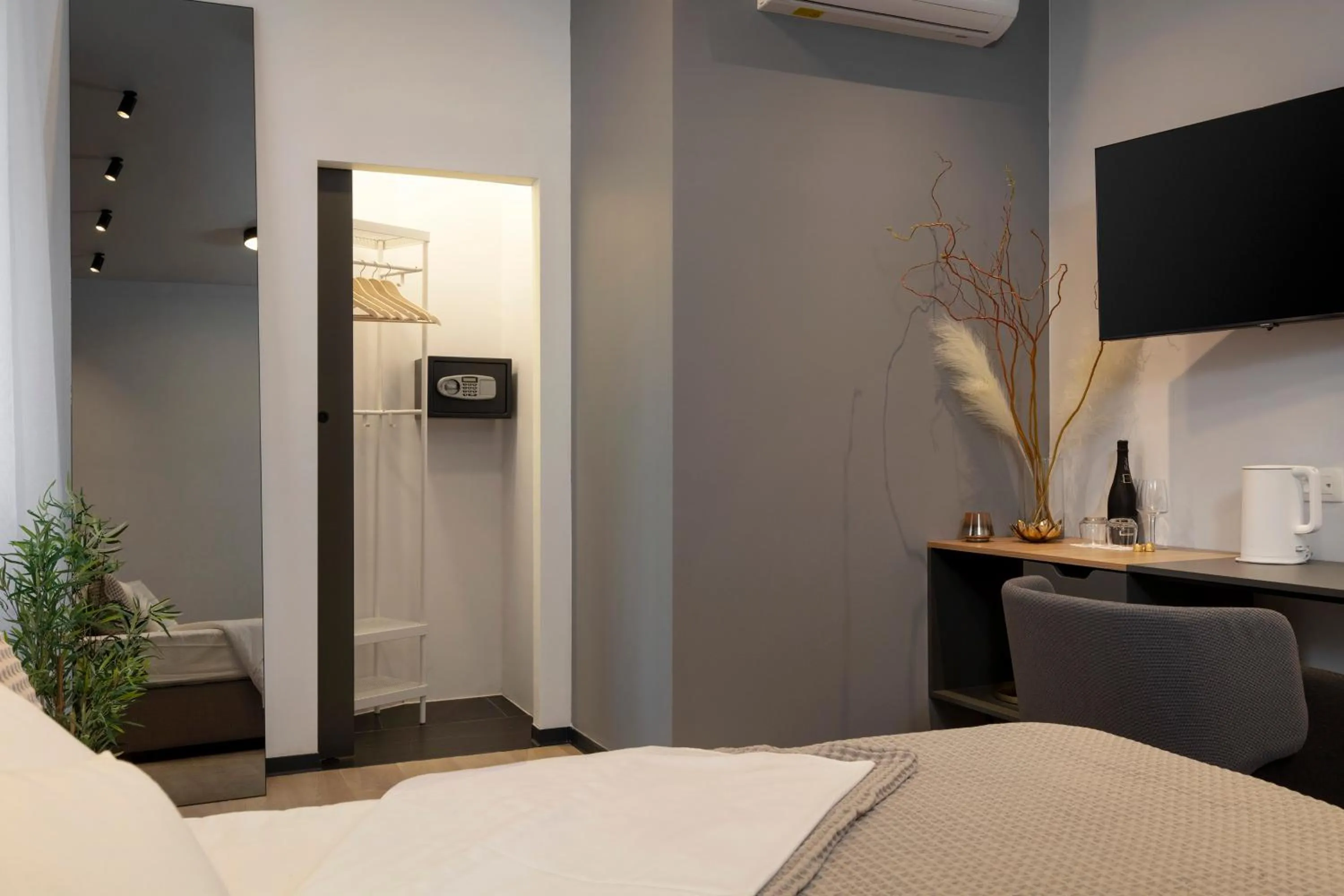 Bedroom in Aborda Rooms