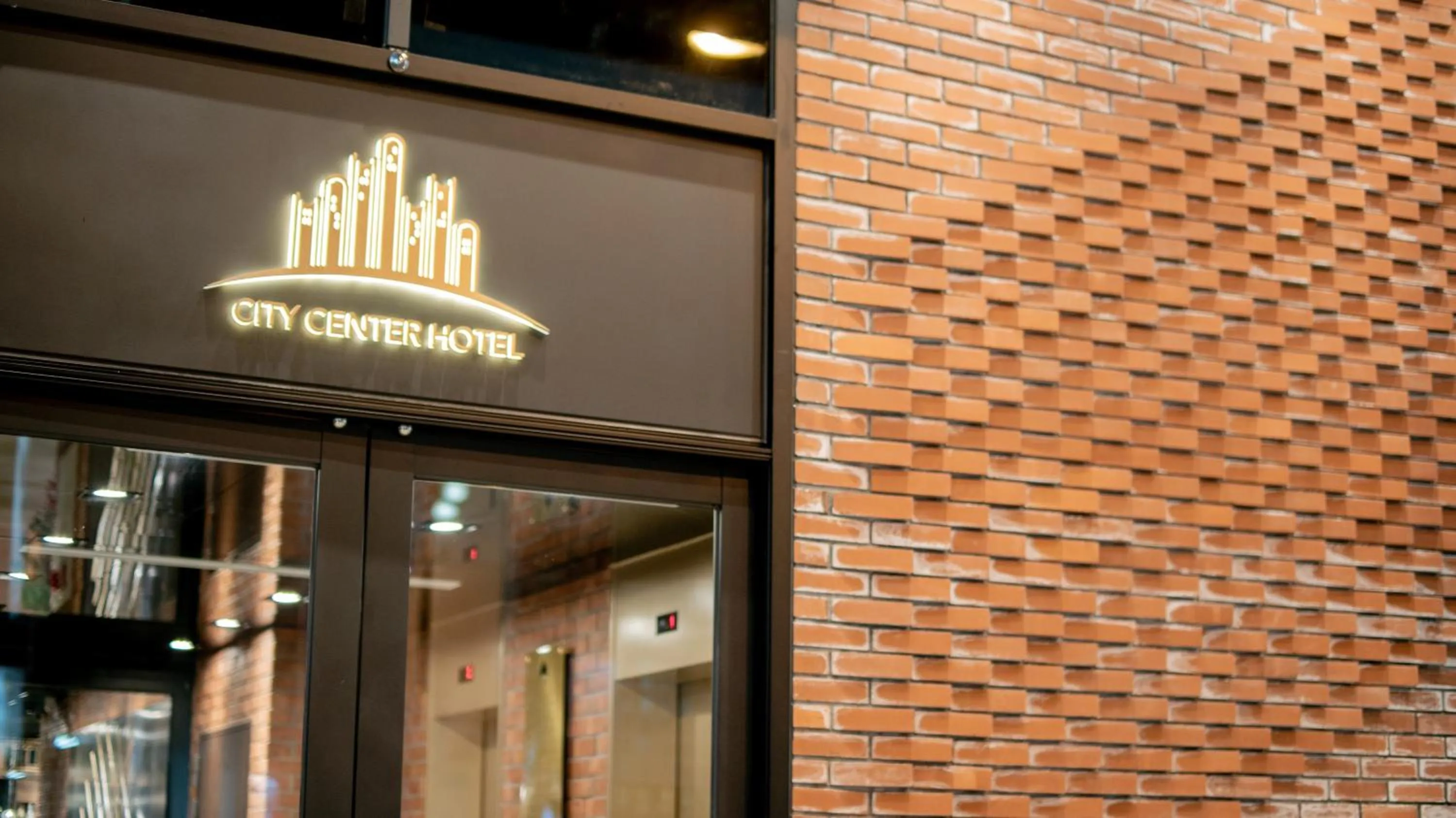 Facade/entrance in Hotel East Taichung