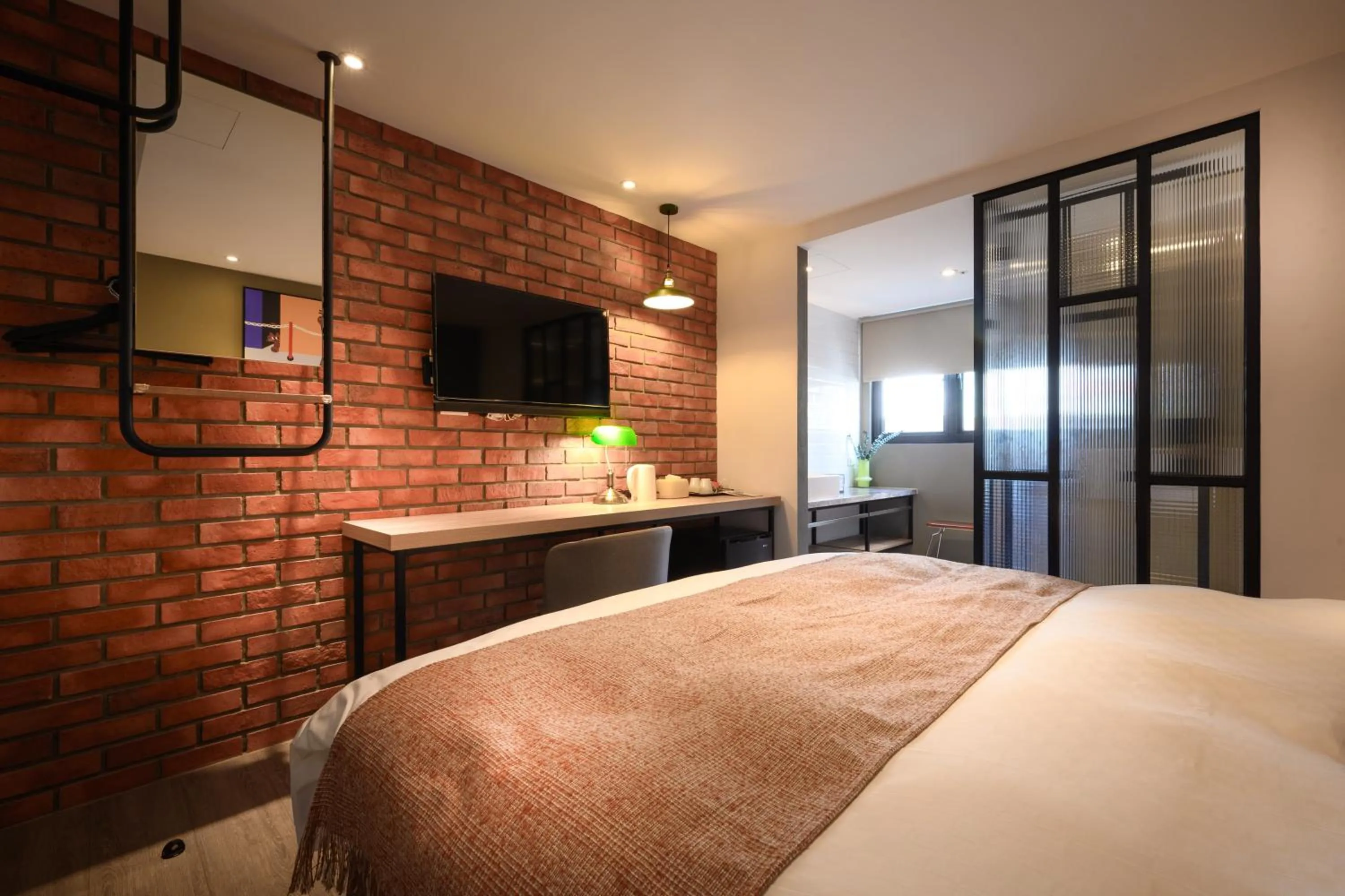 Bed in Hotel East Taichung