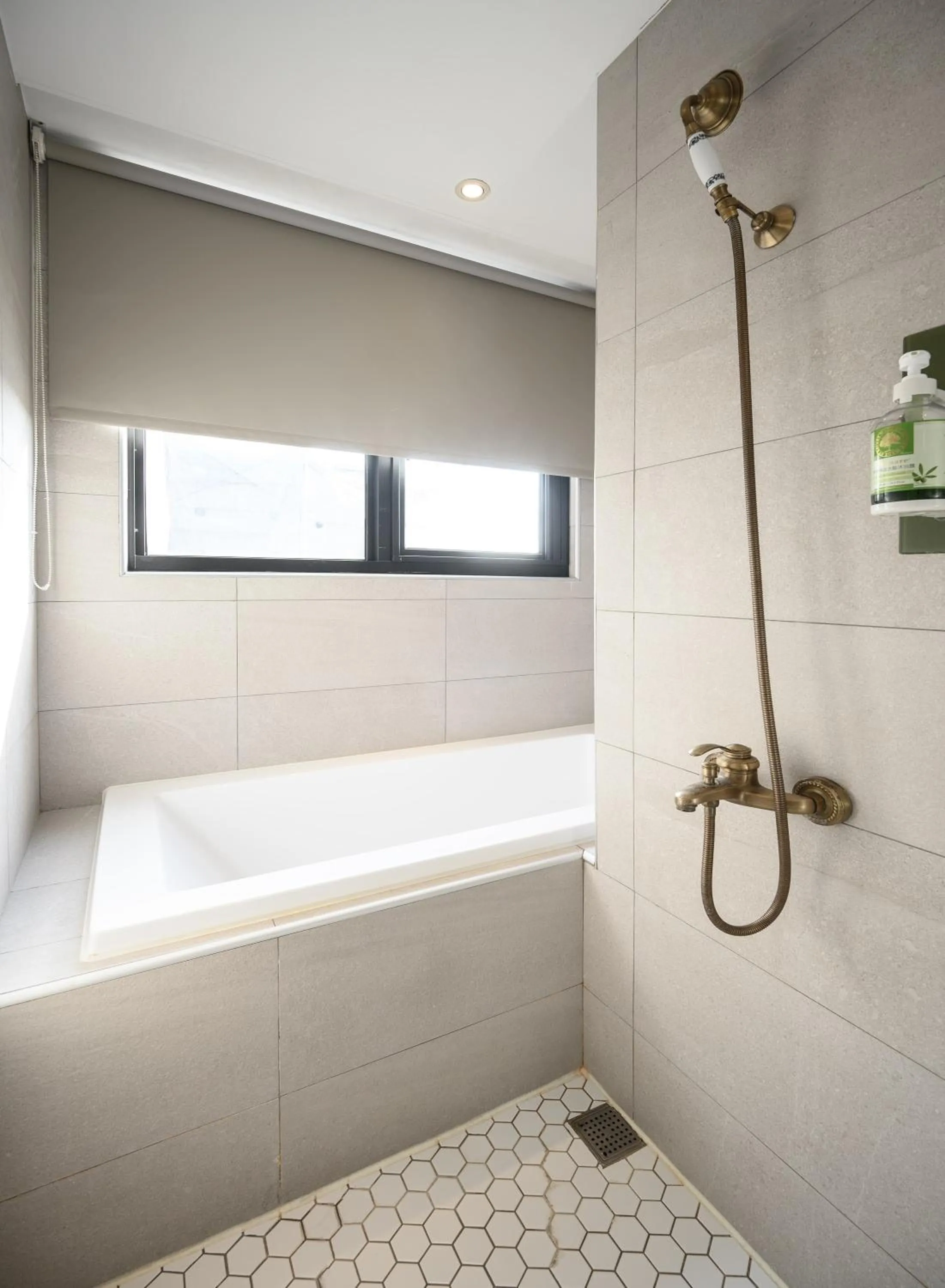 Shower in Hotel East Taichung