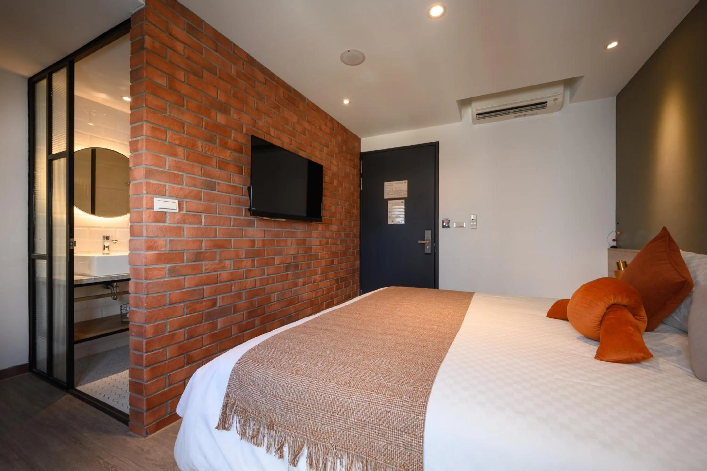 Bed in Hotel East Taichung