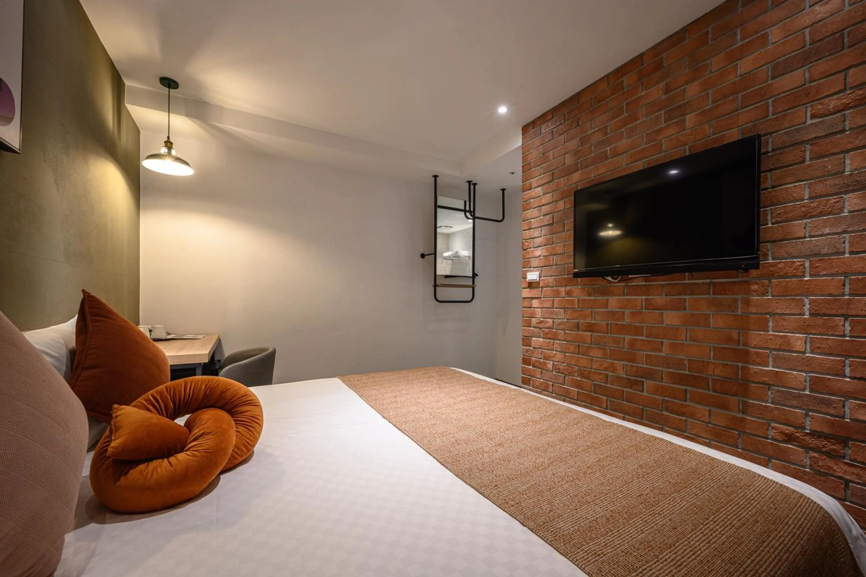 Bed in Hotel East Taichung