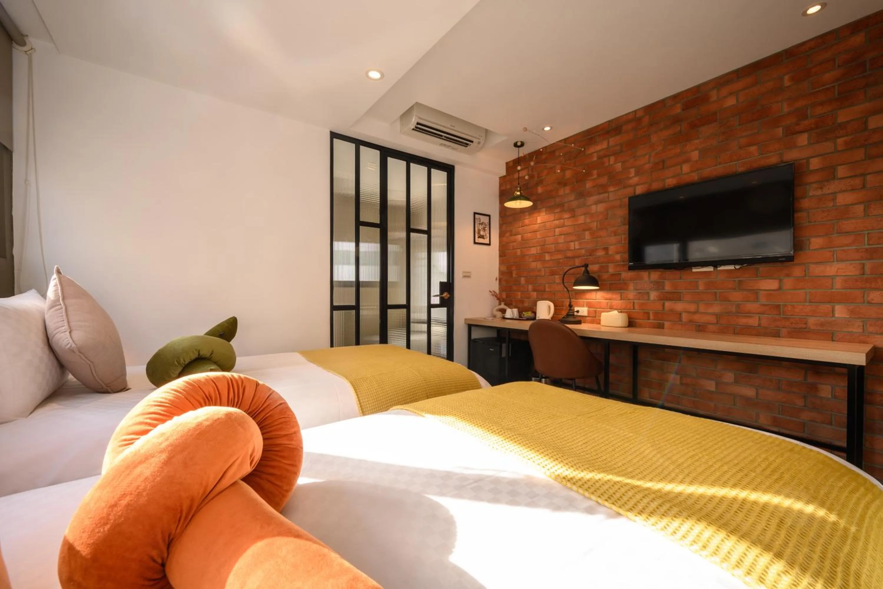 Bed in Hotel East Taichung