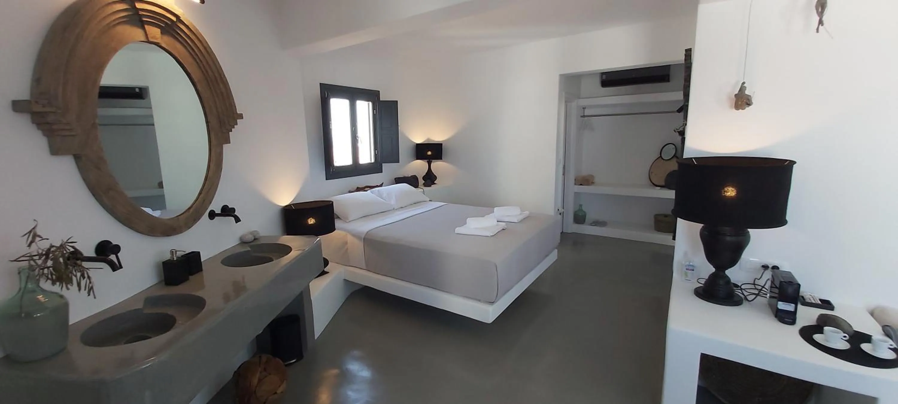 Bed in Santolia Art Suites