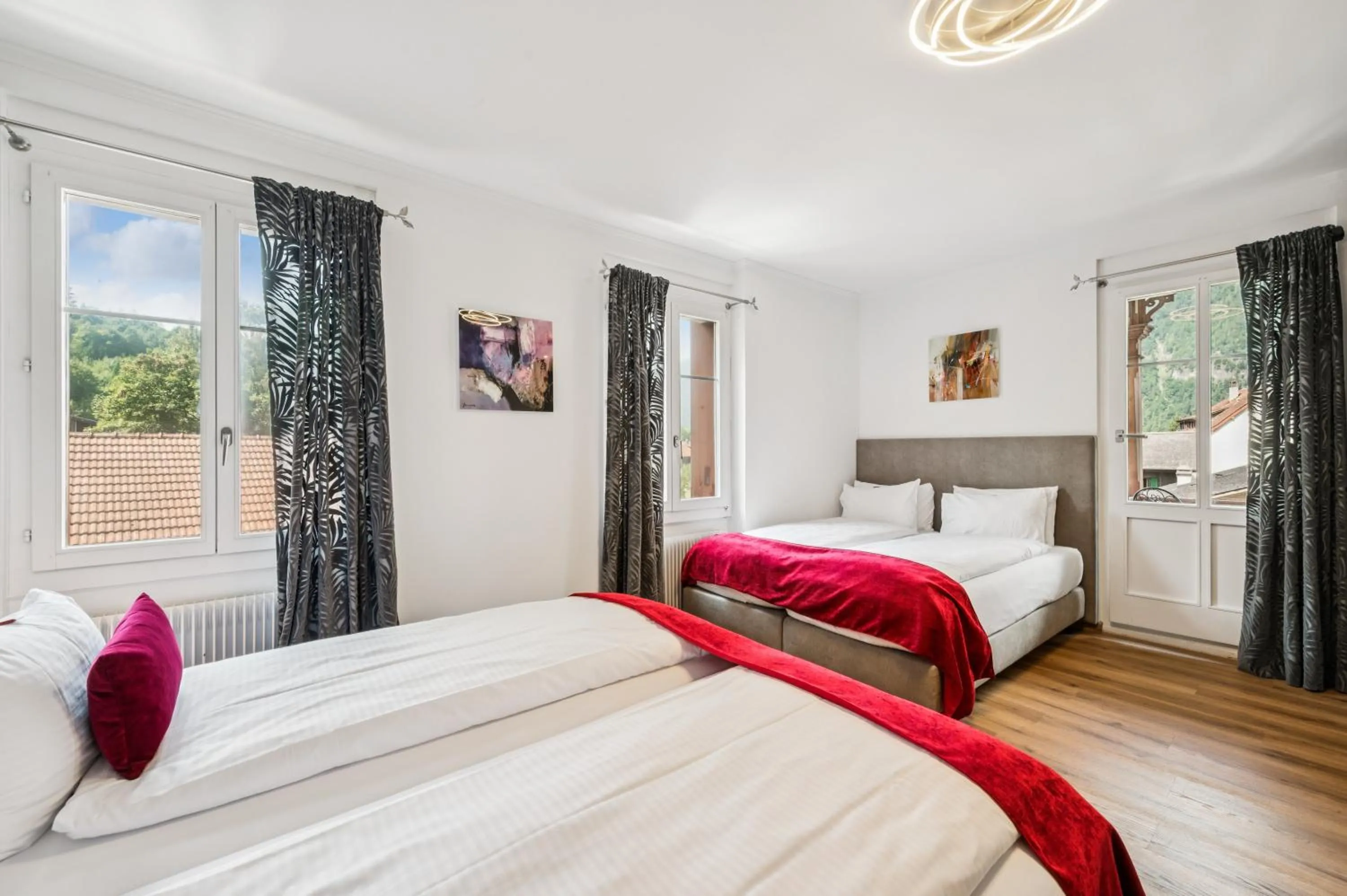 Bedroom, Bed in Hotel Sonne Interlaken-Matten