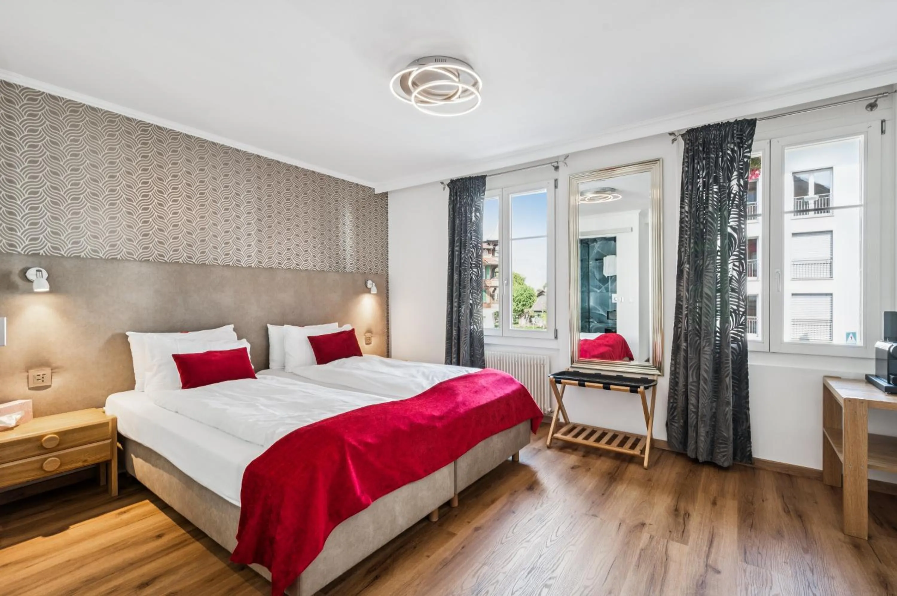 Bedroom, Bed in Hotel Sonne Interlaken-Matten