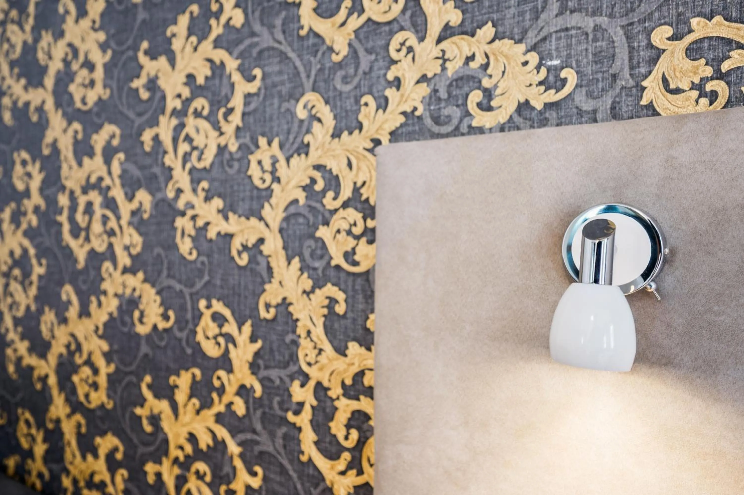 Bedroom in Hotel Sonne Interlaken-Matten