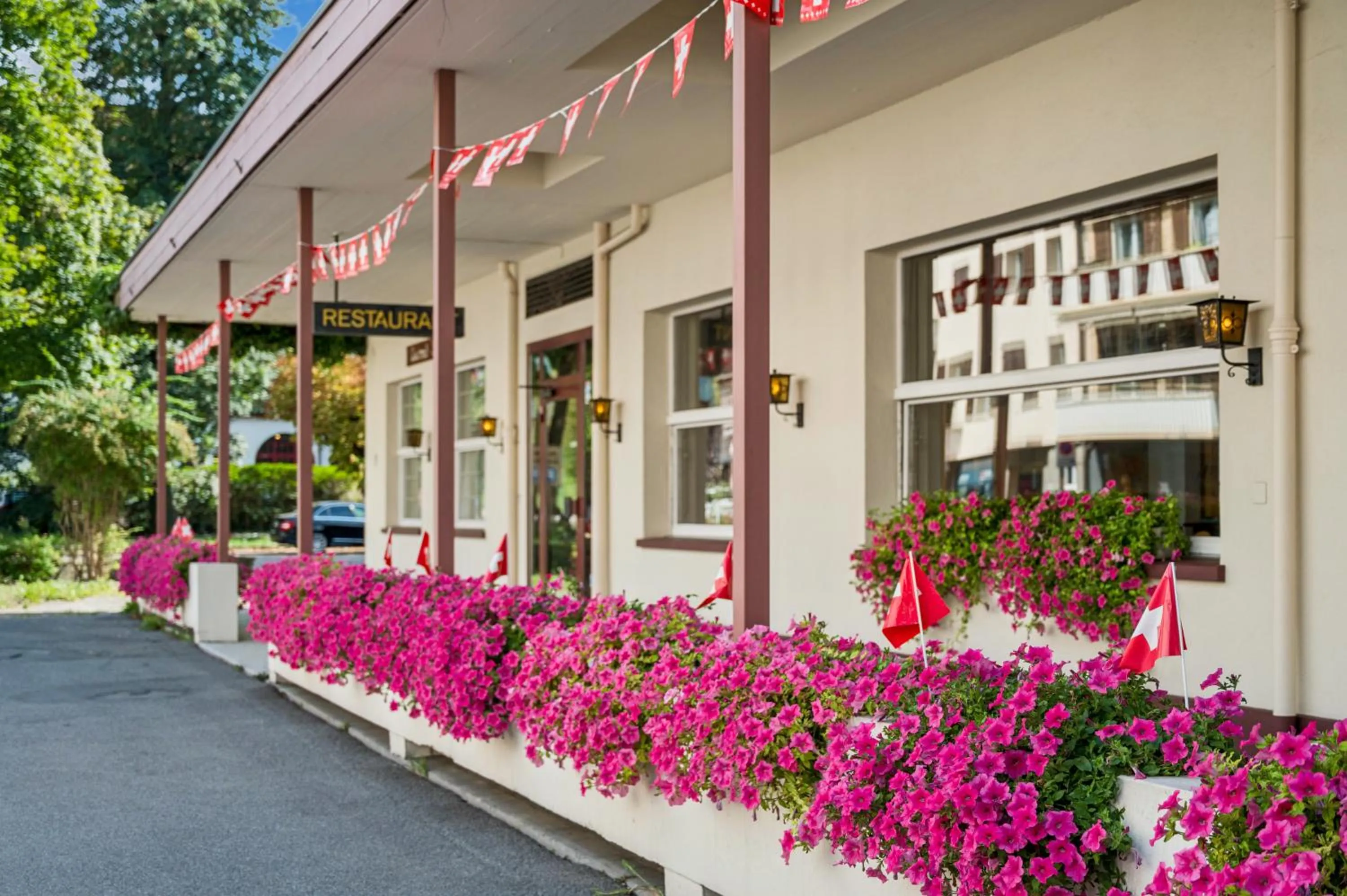 Property building in Hotel Sonne Interlaken-Matten