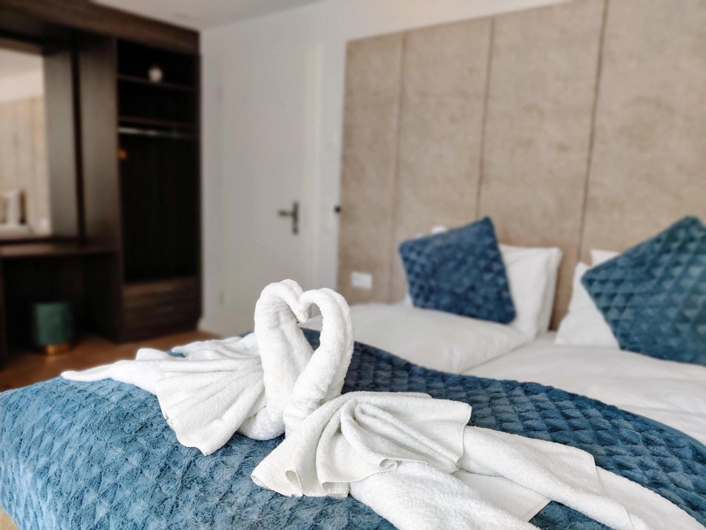 Bed in Hotel Sonne Interlaken-Matten