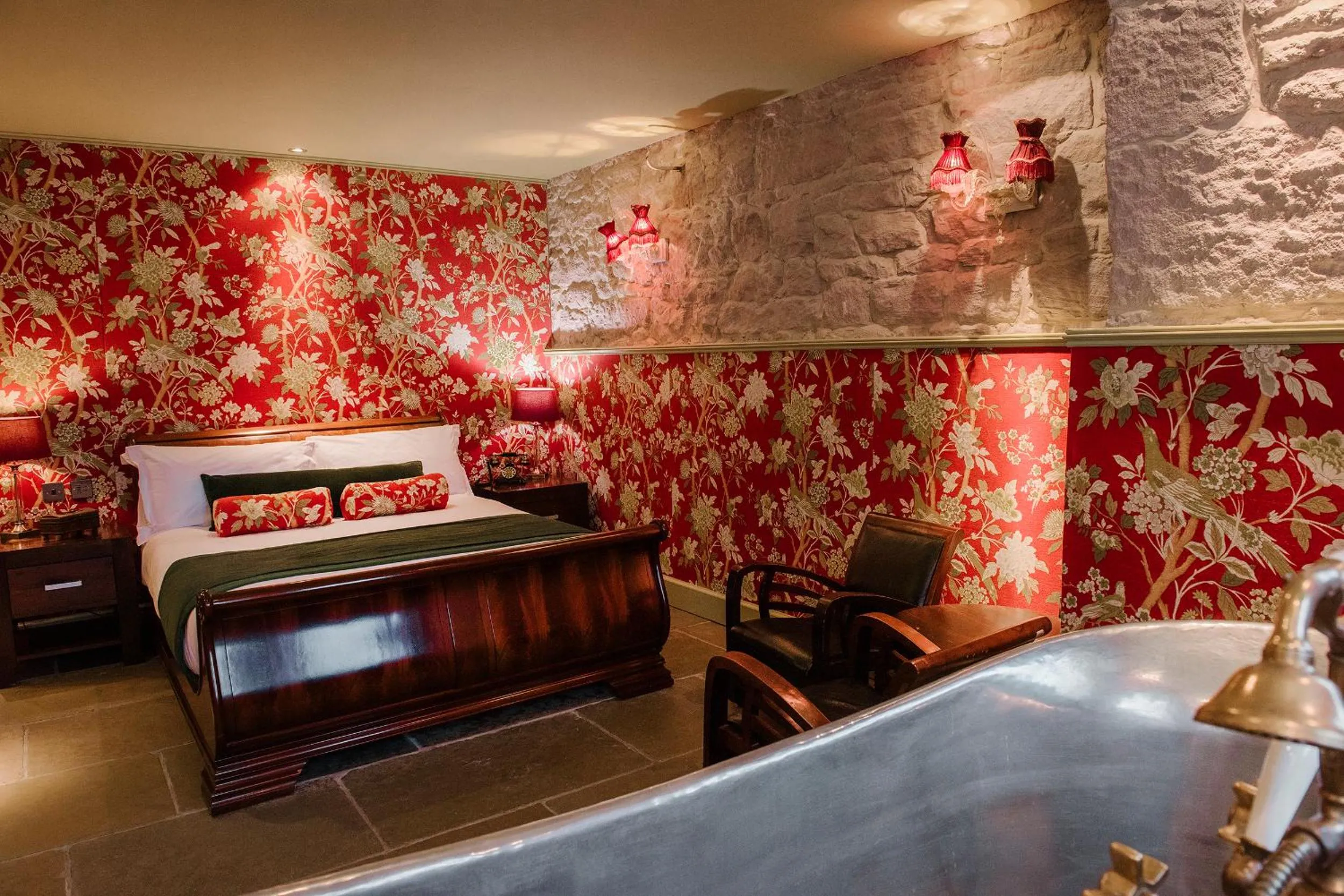 Photo of the whole room, Bed in Newton Hall