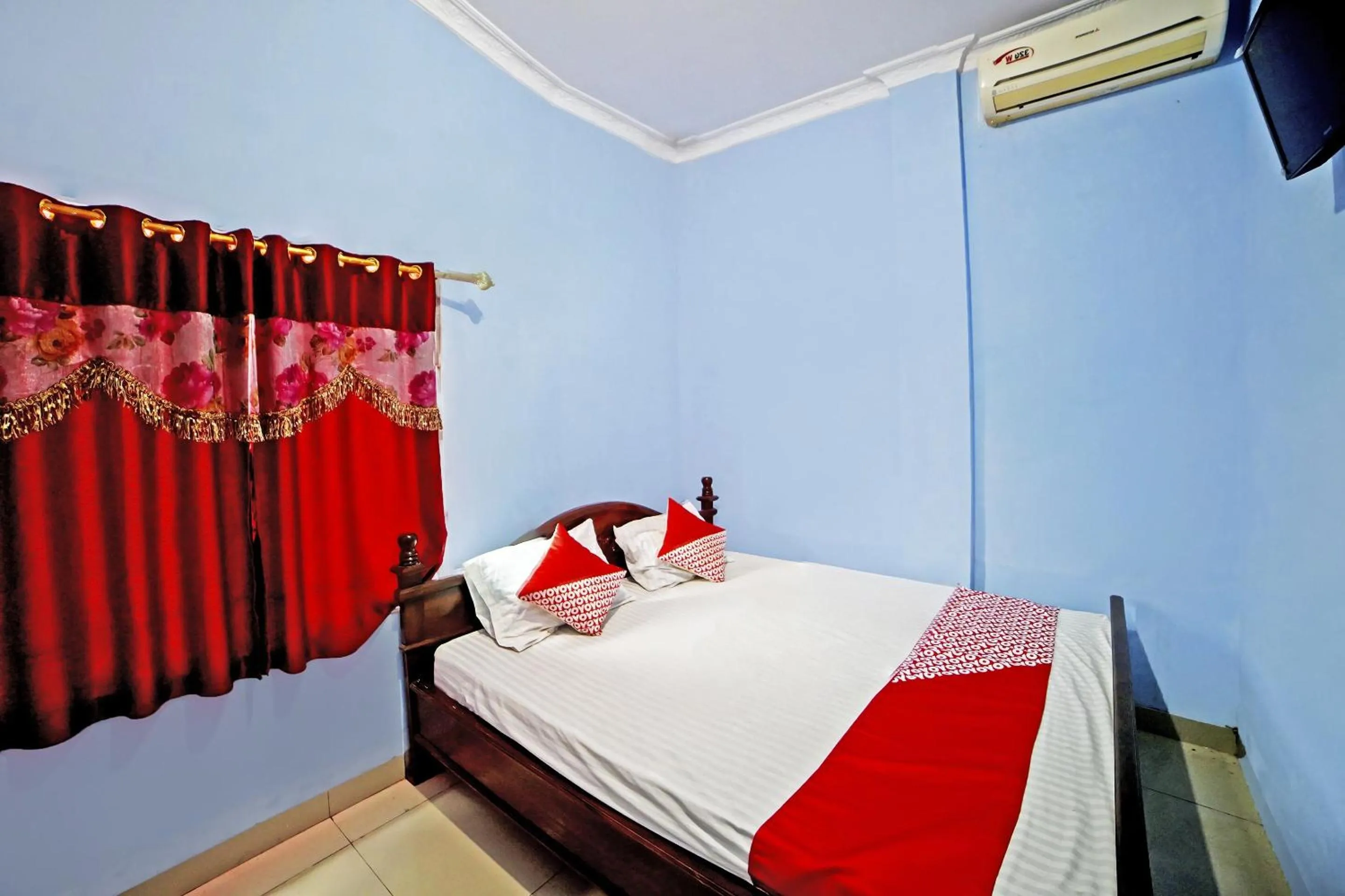 Bedroom, Bed in Hotel O Gurusinga Guesthouse