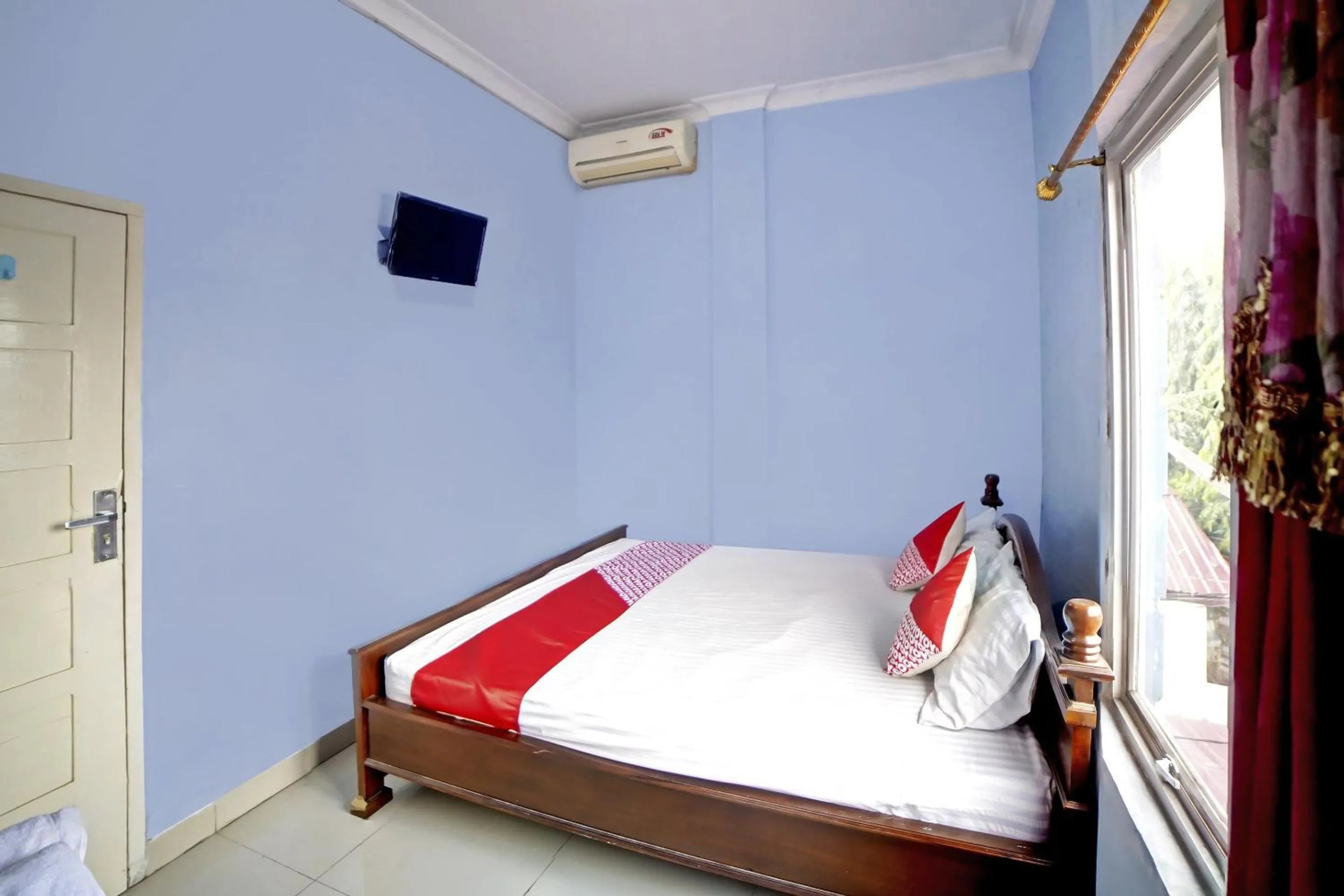 Bedroom, Bed in Hotel O Gurusinga Guesthouse