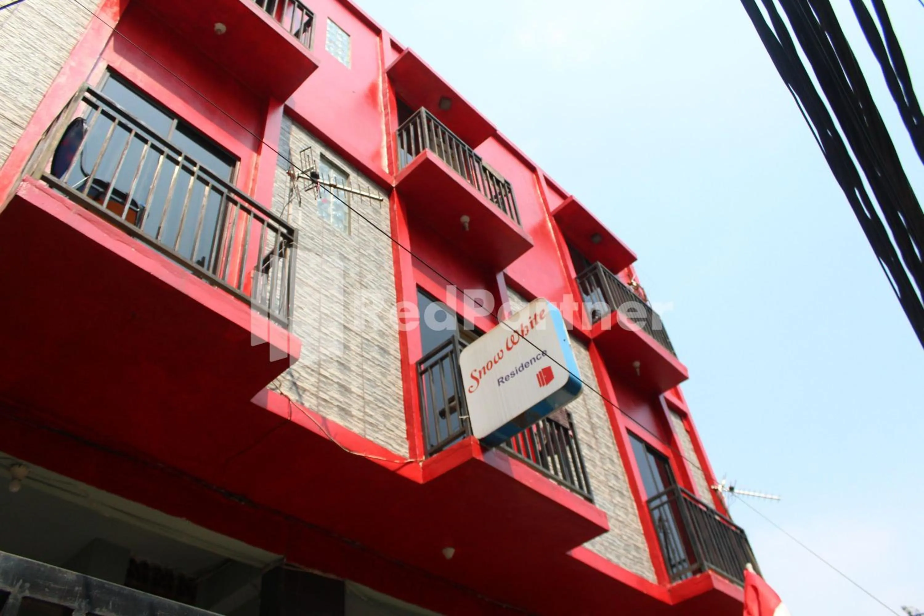 Property building in Snow White Residence near Grogol Mitra RedDoorz