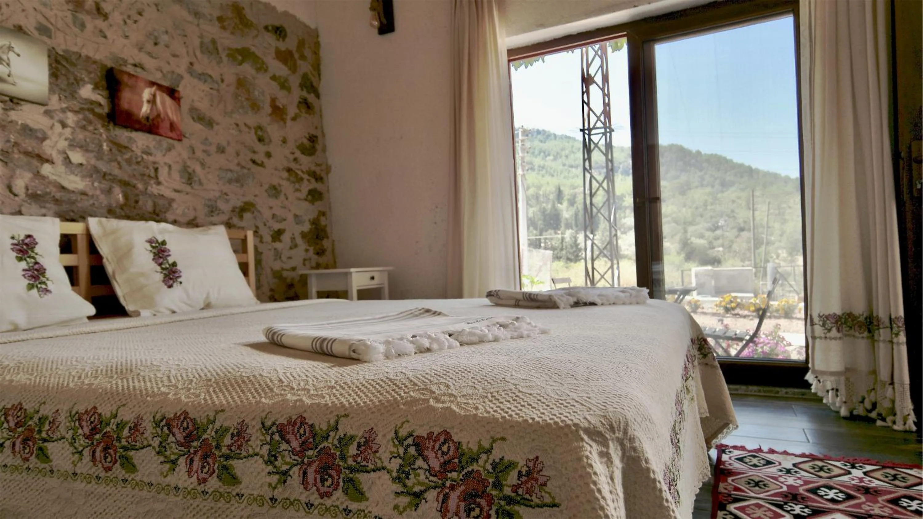 Bed in Dedehan Retreat Otel