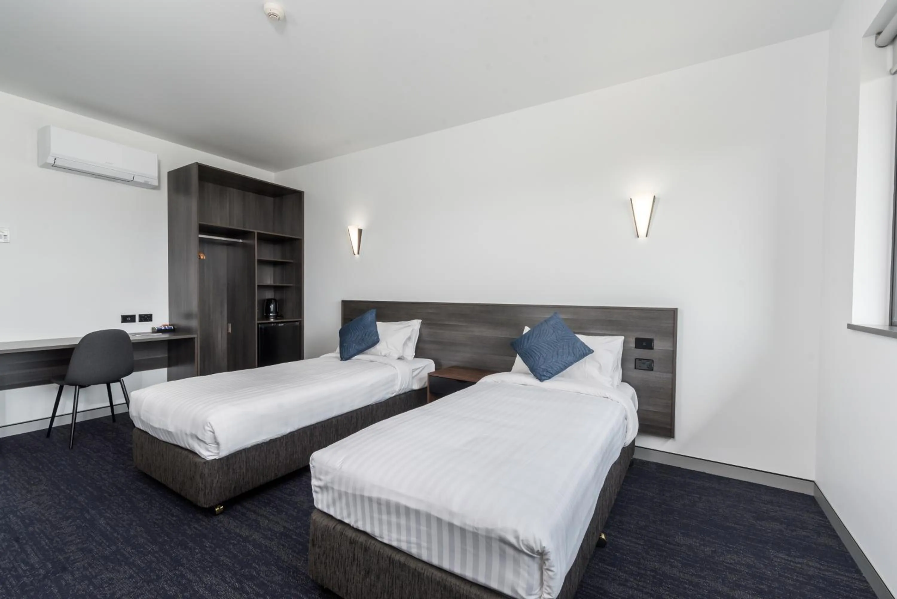 Bedroom, Bed in Thornton Executive Hotel