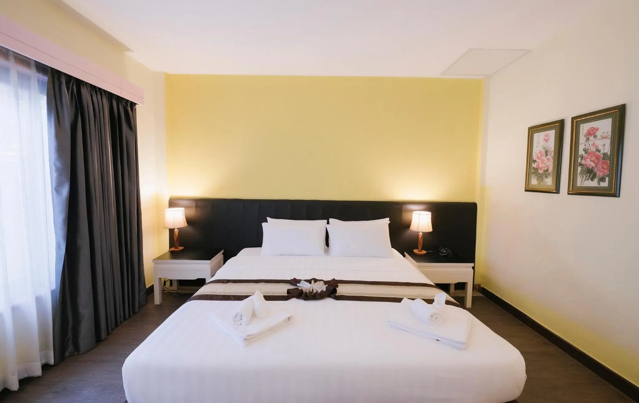 Bed in La Seine City Resort, Chiang Mai