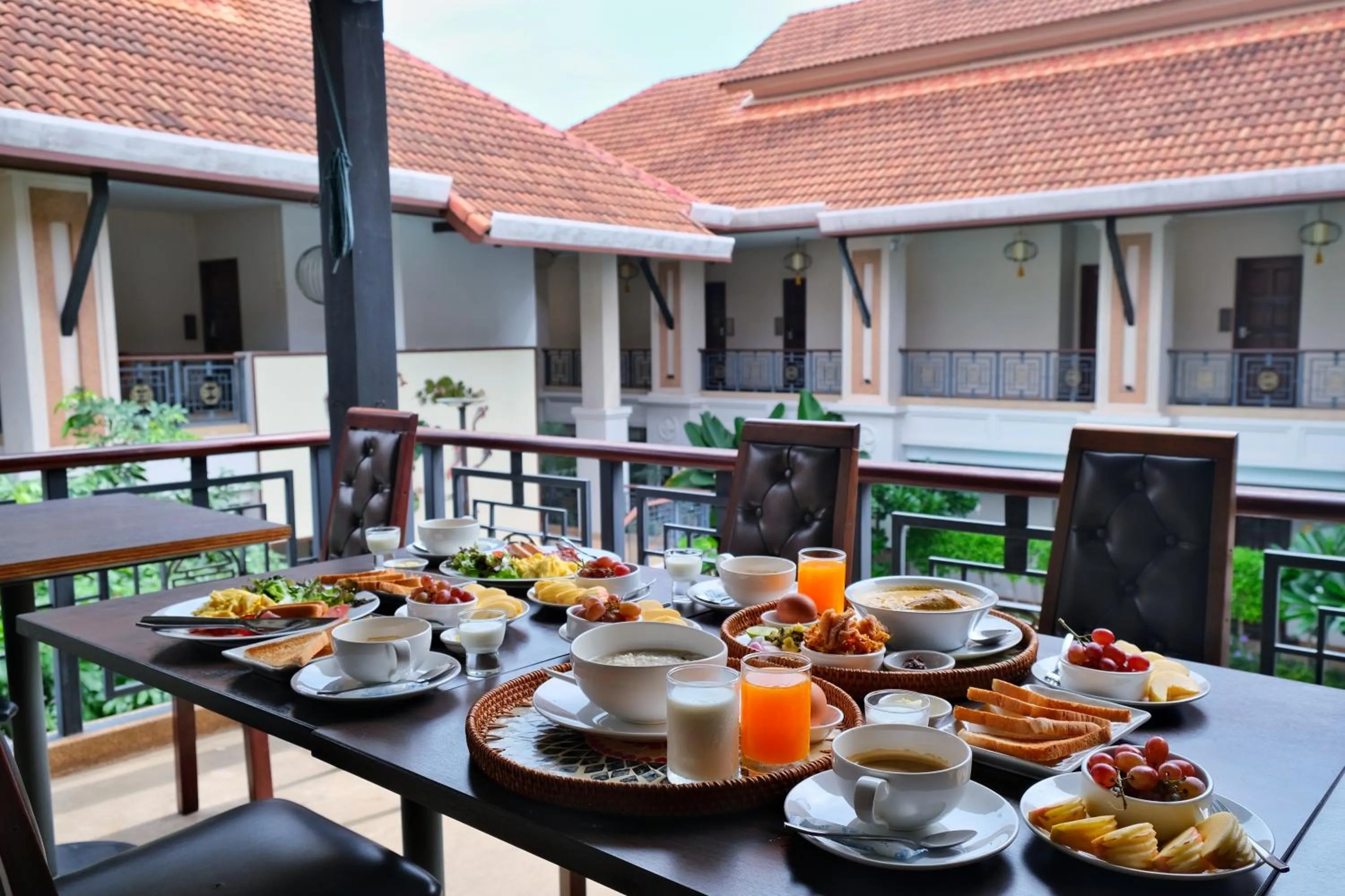 Food and drinks in La Seine City Resort, Chiang Mai