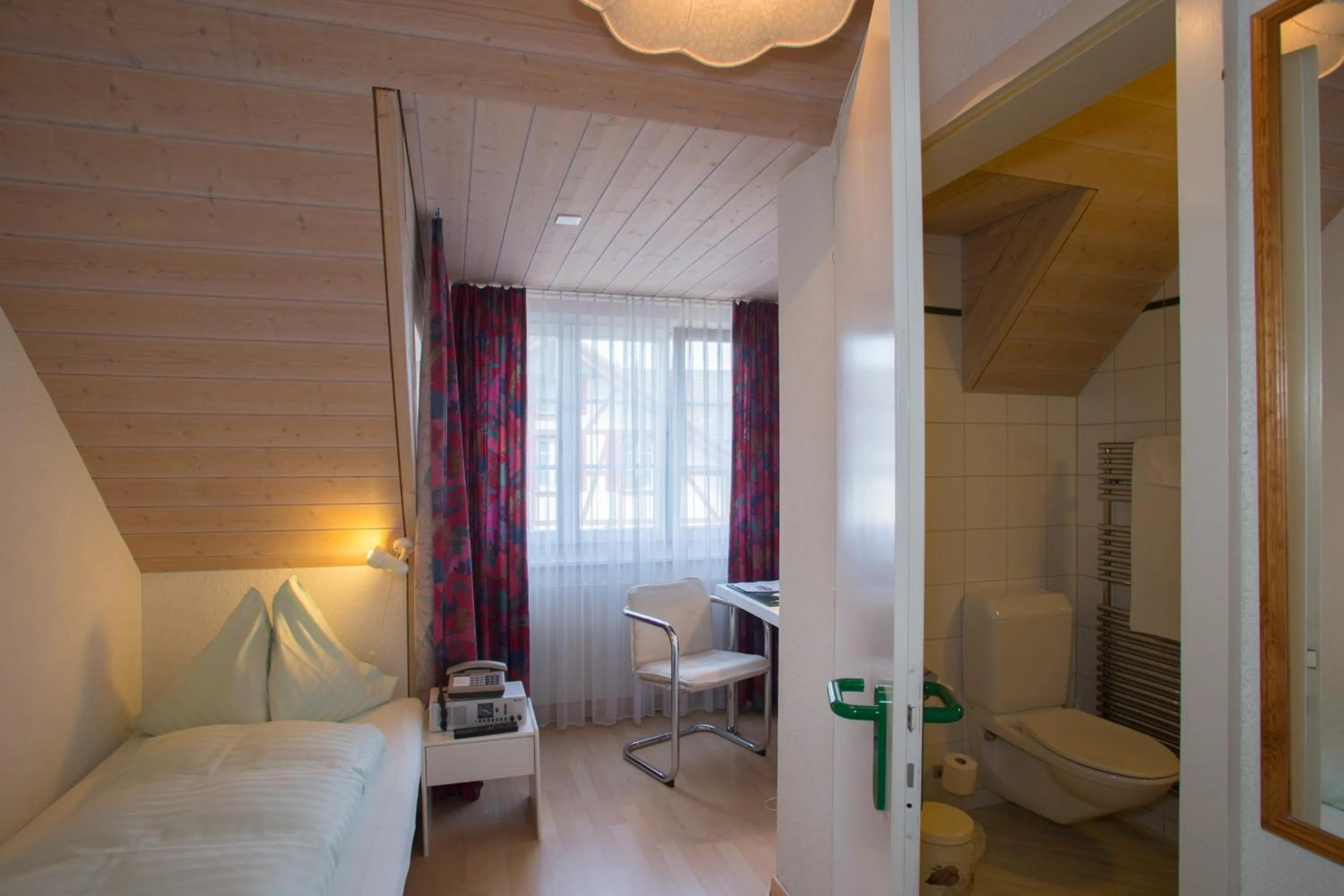 Bed in Seminarhotel Linde Stettlen