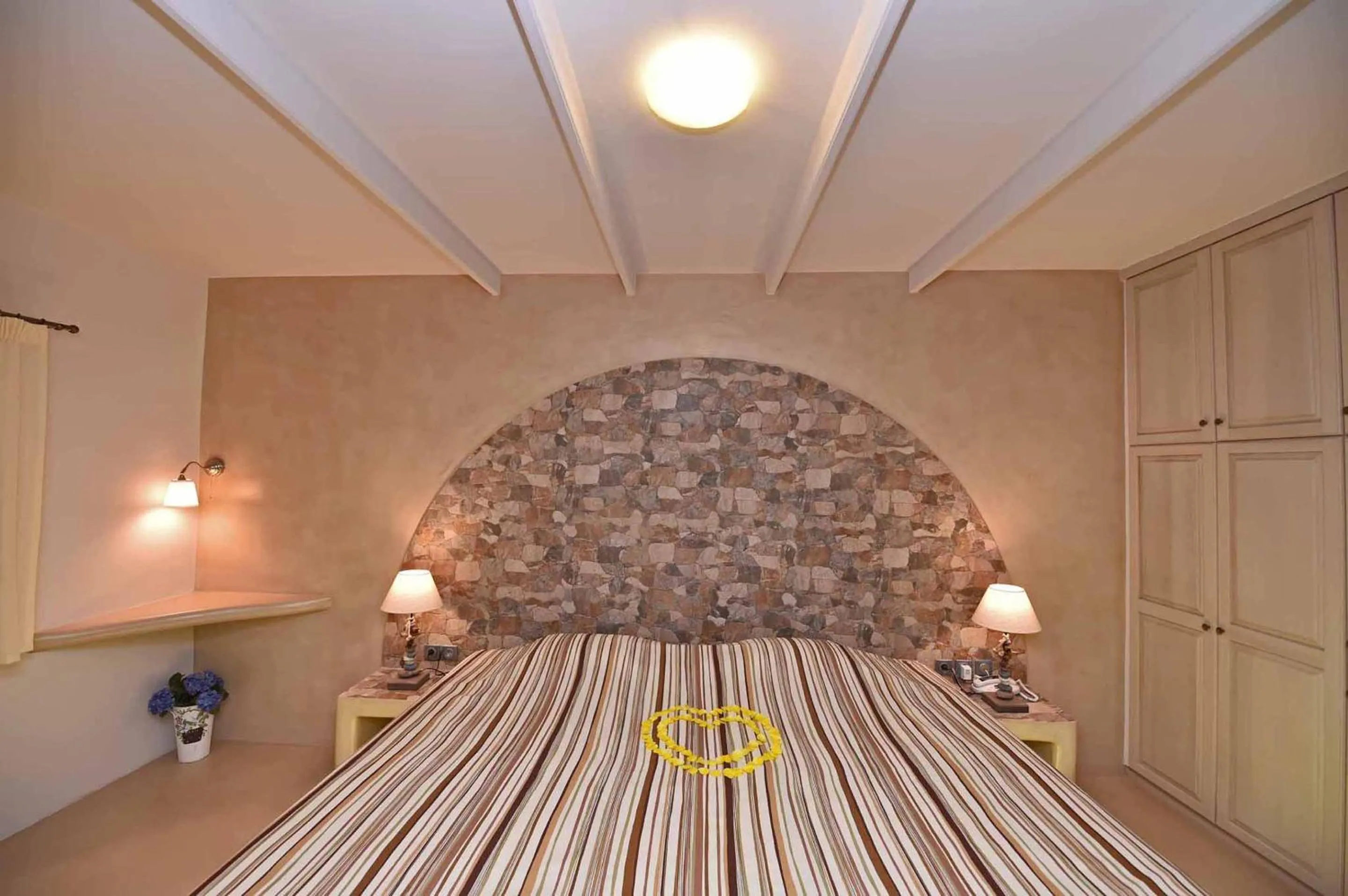 Photo of the whole room in TINOS AQUA PALAZZO