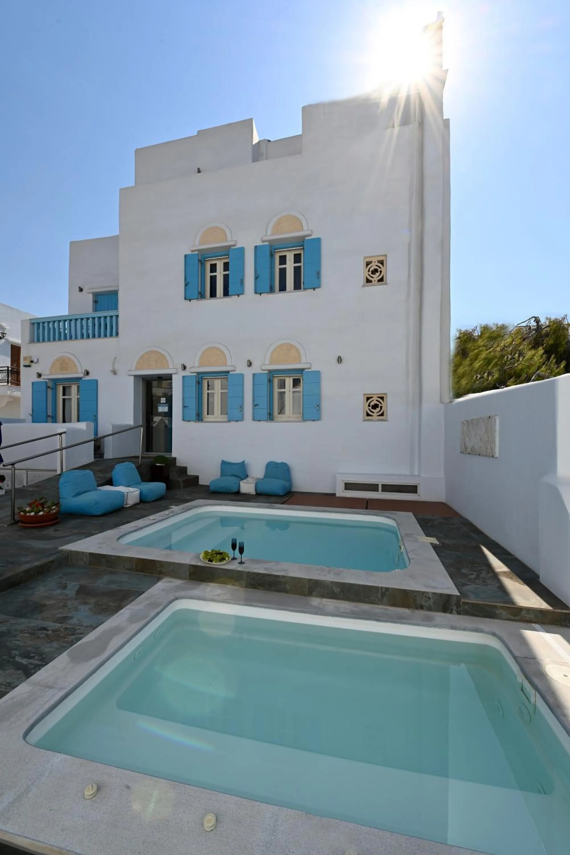 Pool view in TINOS AQUA PALAZZO