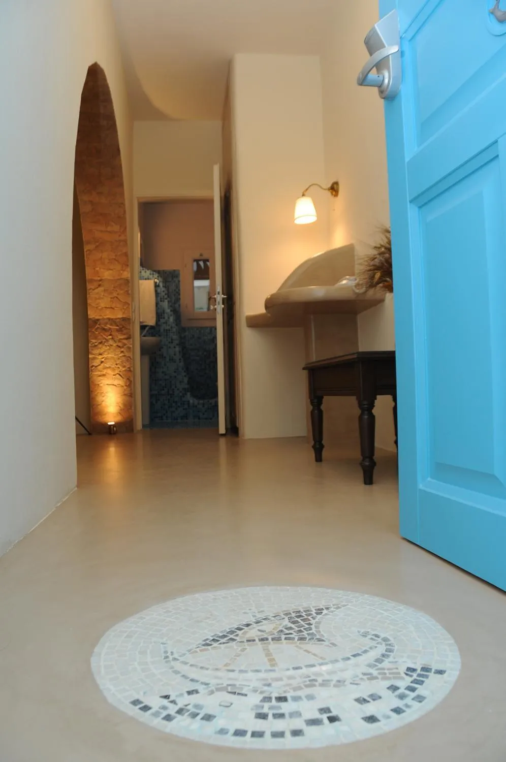 Decorative detail in TINOS AQUA PALAZZO