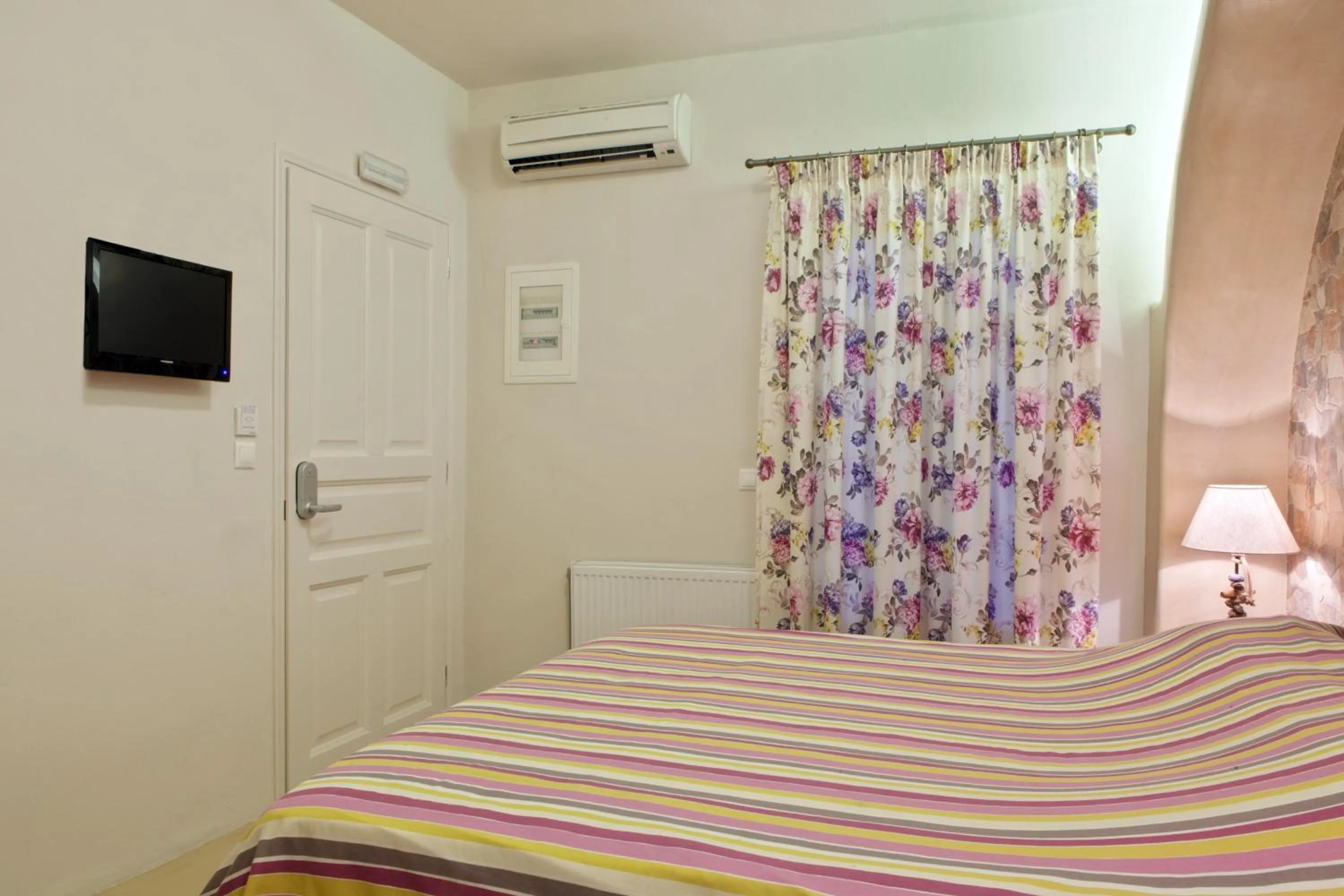 Photo of the whole room in TINOS AQUA PALAZZO