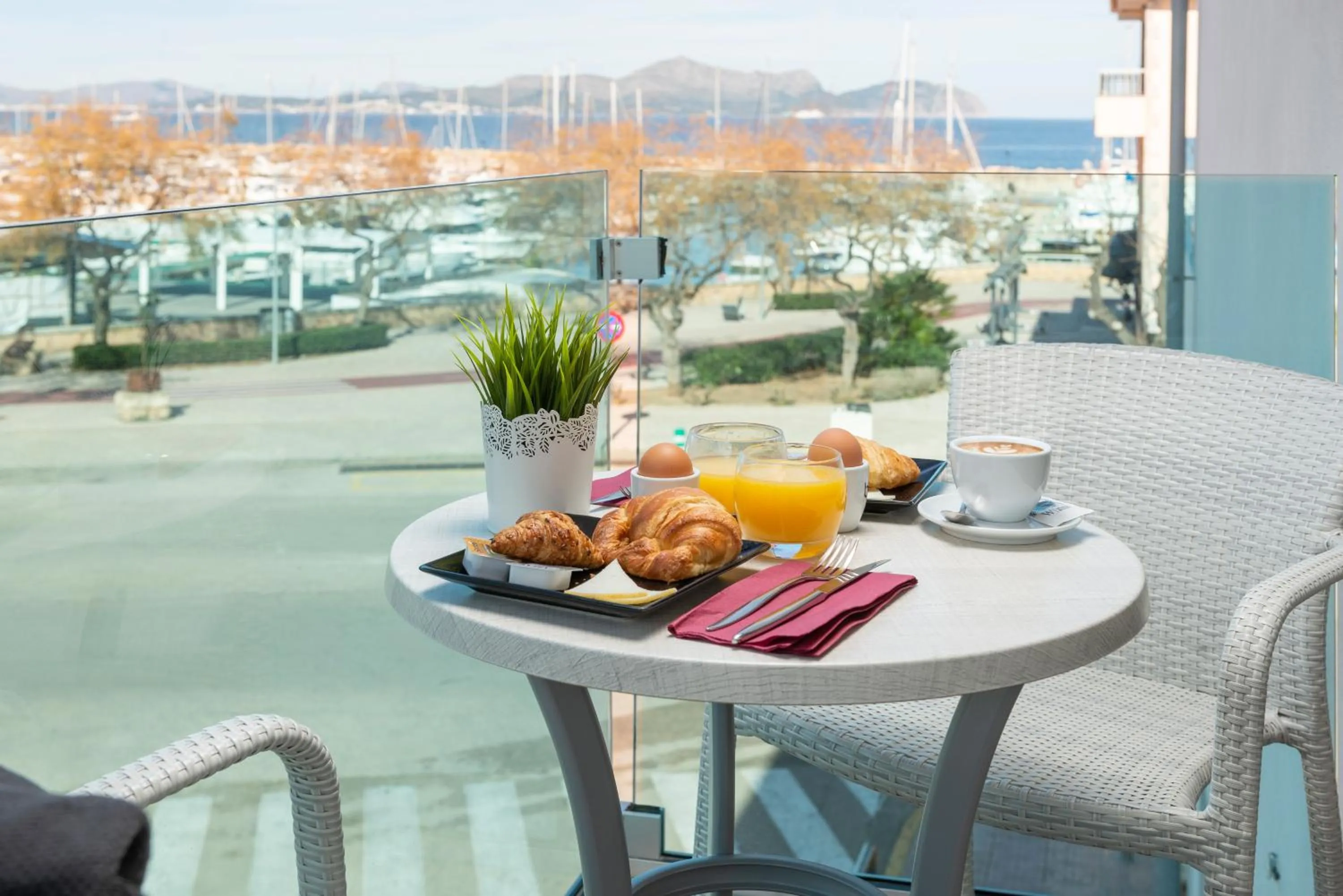 Sea view in Llaut Boutique Hotel