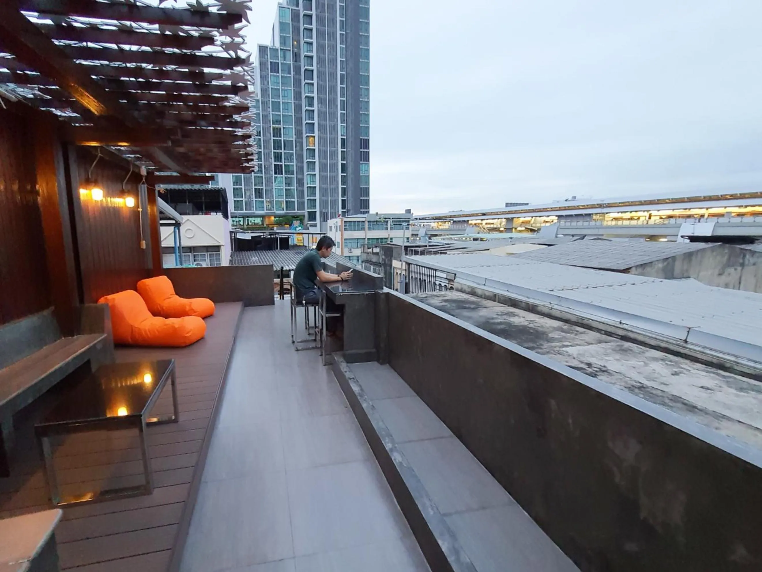 Balcony/Terrace in Station8 Hostel