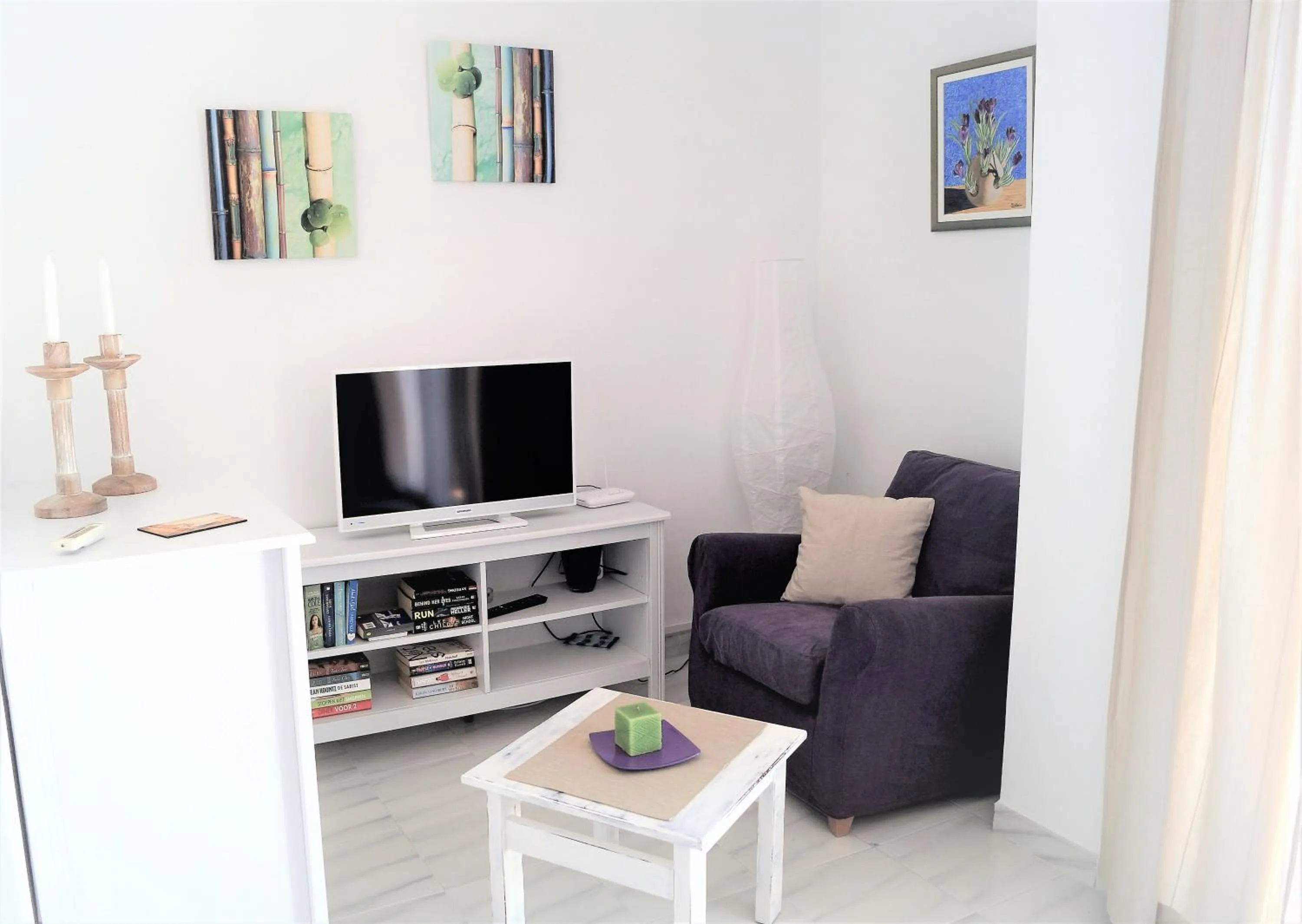 TV and multimedia in Bungalow Playa d'Or, 2