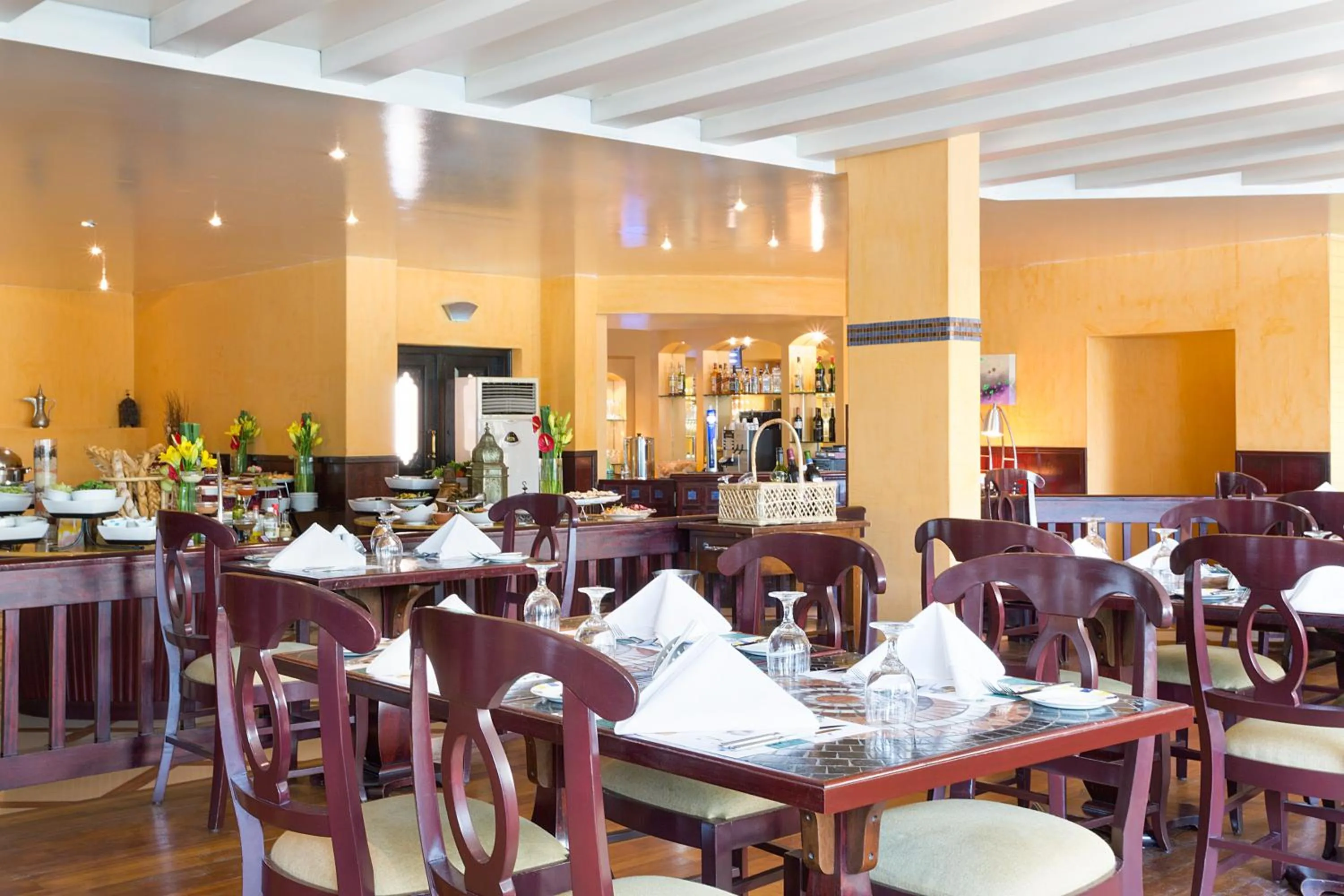 Restaurant/places to eat in Novotel Bahrain Al Dana Resort