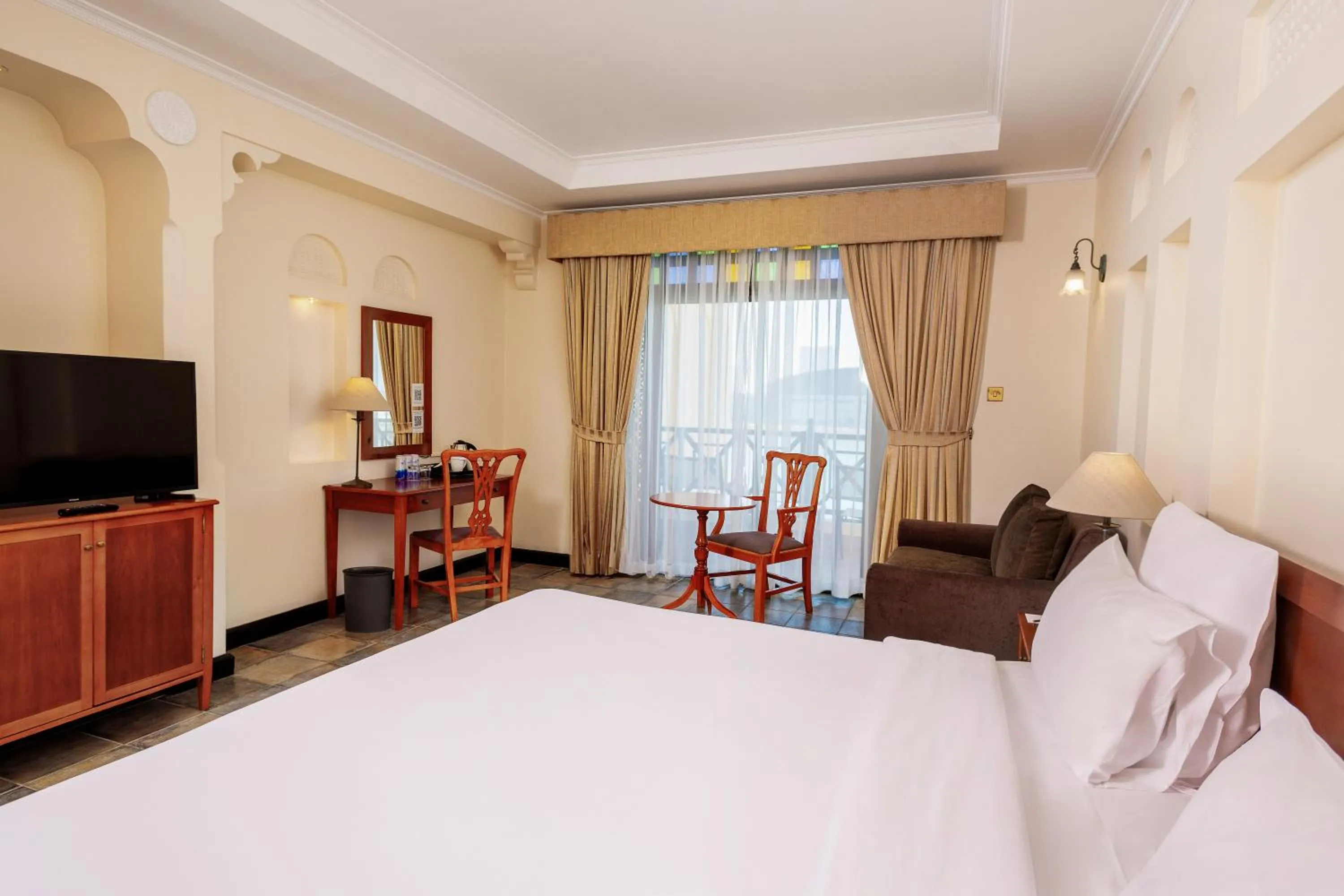 Bedroom, Bed in Novotel Bahrain Al Dana Resort