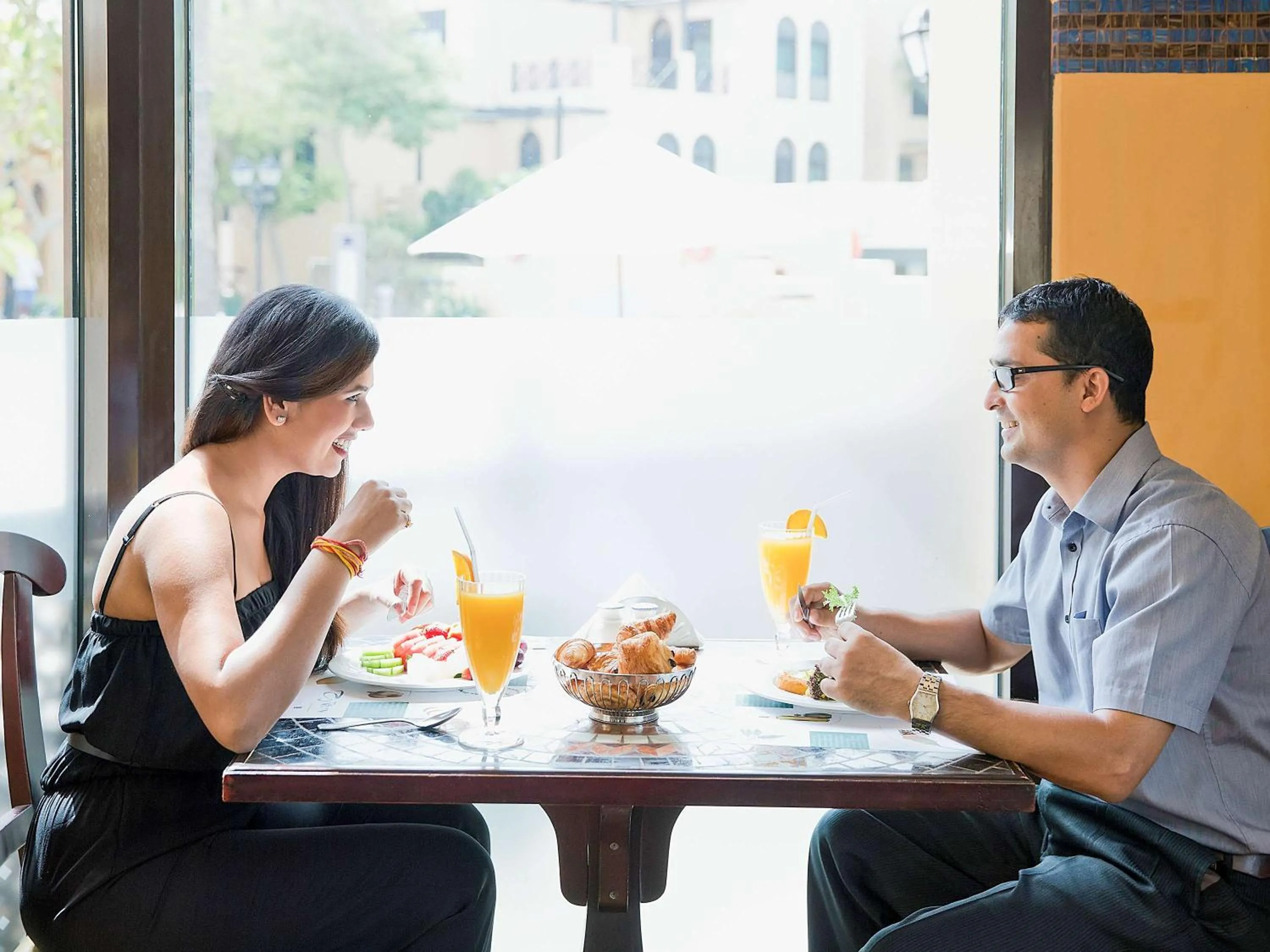 Restaurant/places to eat in Novotel Bahrain Al Dana Resort