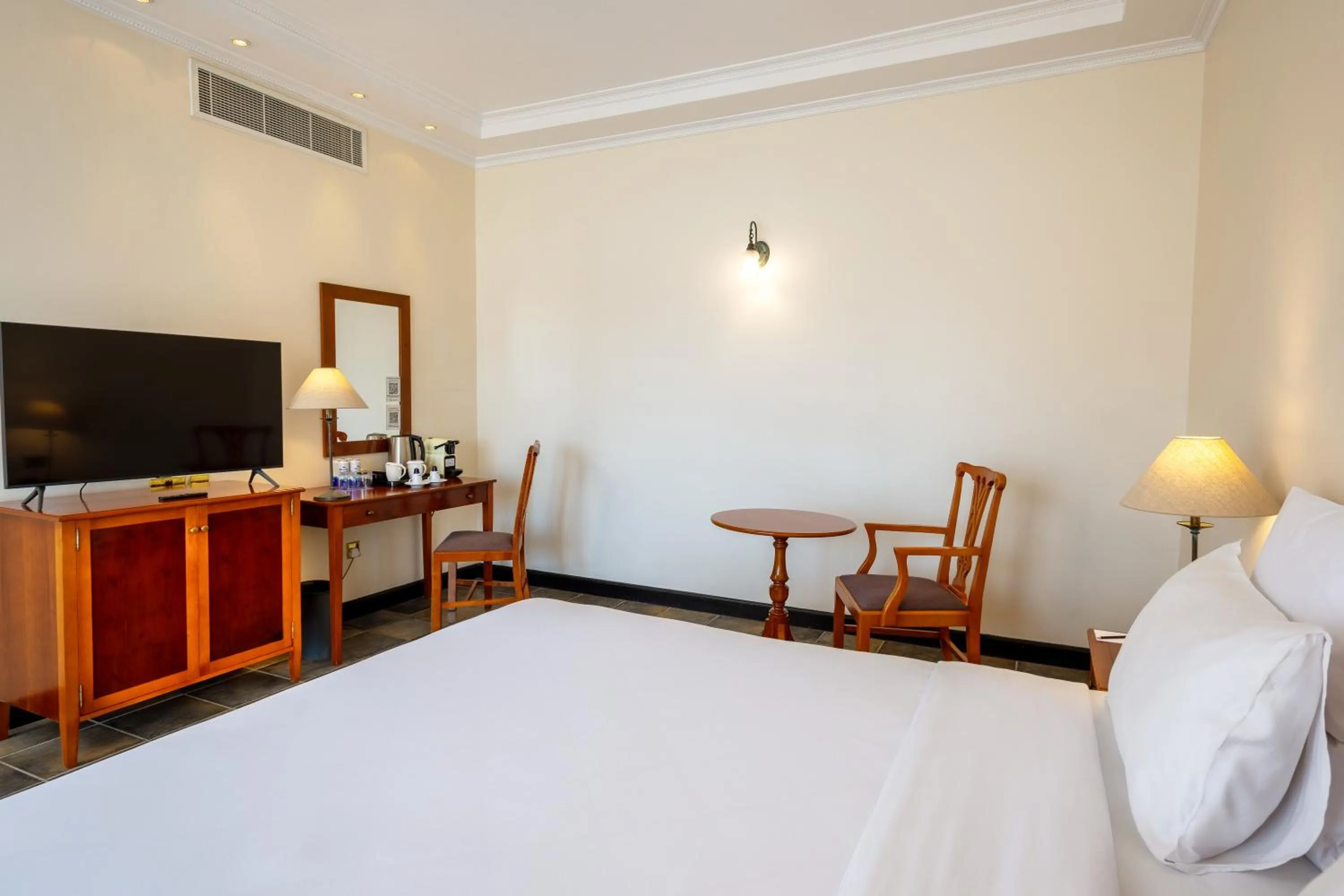 Bedroom, Bed in Novotel Bahrain Al Dana Resort