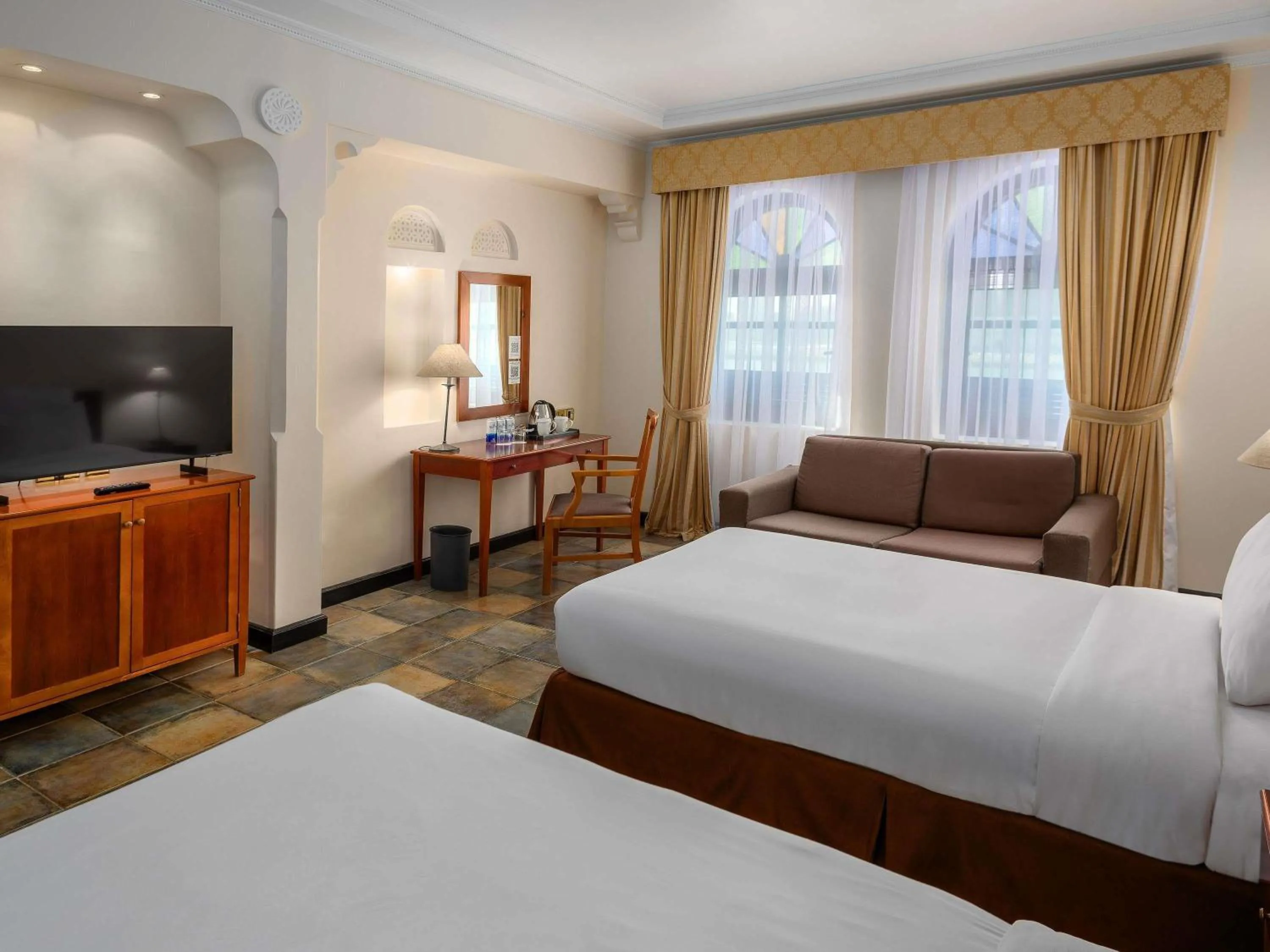 Standard Twin Room in Novotel Bahrain Al Dana Resort