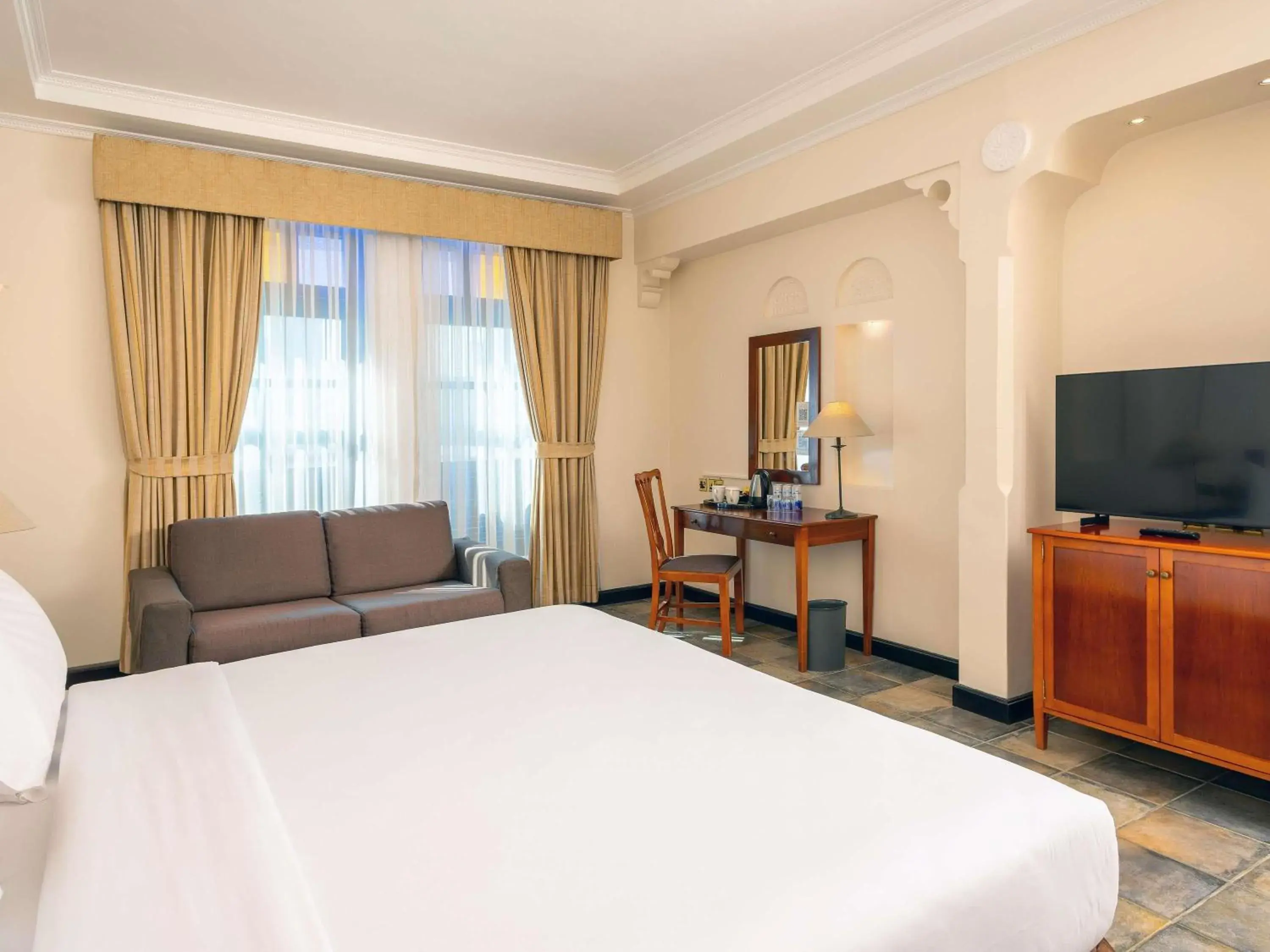 Standard Double Room in Novotel Bahrain Al Dana Resort Standard Double Room in Novotel Bahrain Al Dana Resort
