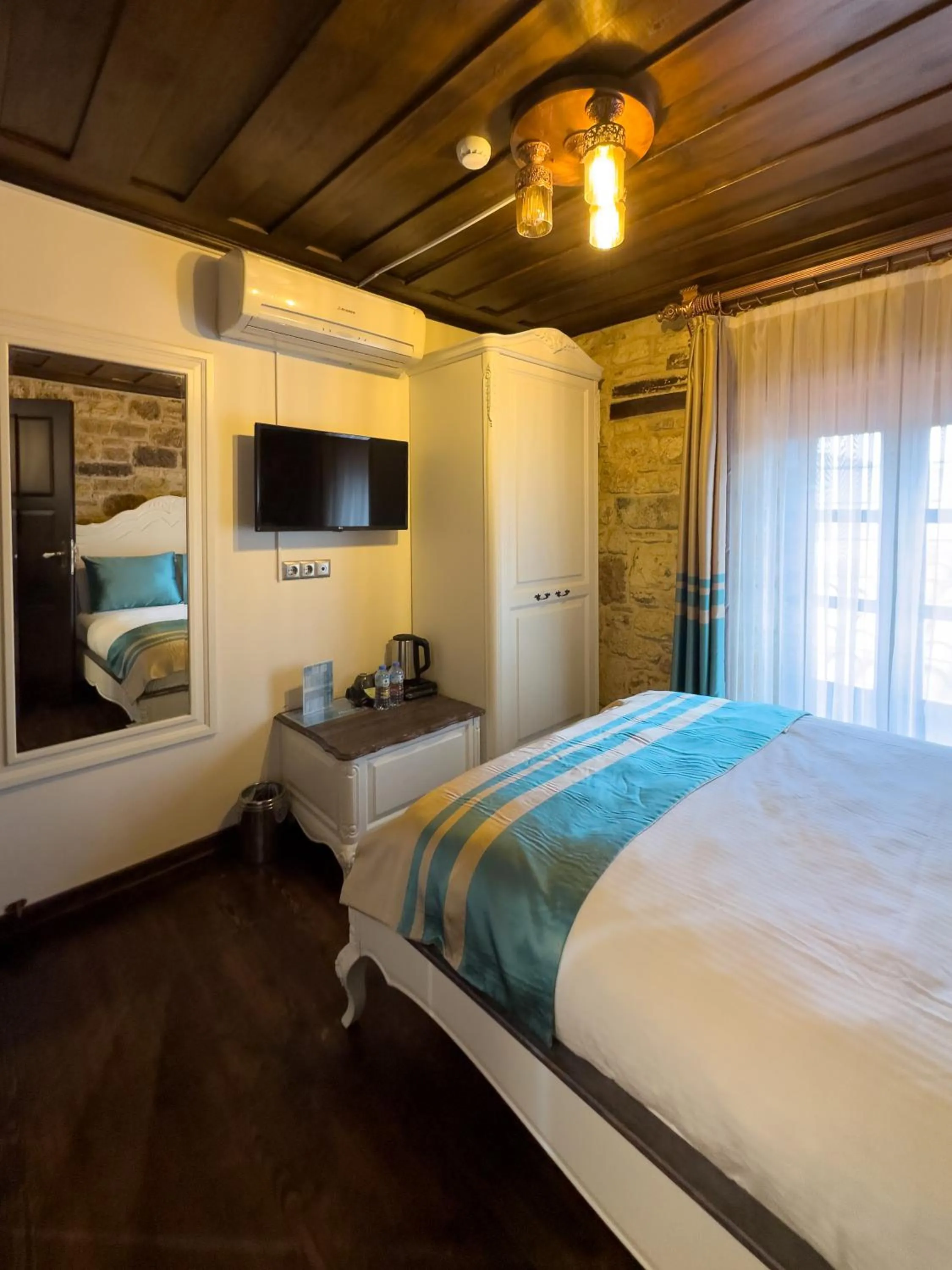 Bed in Marina Foça Hotel