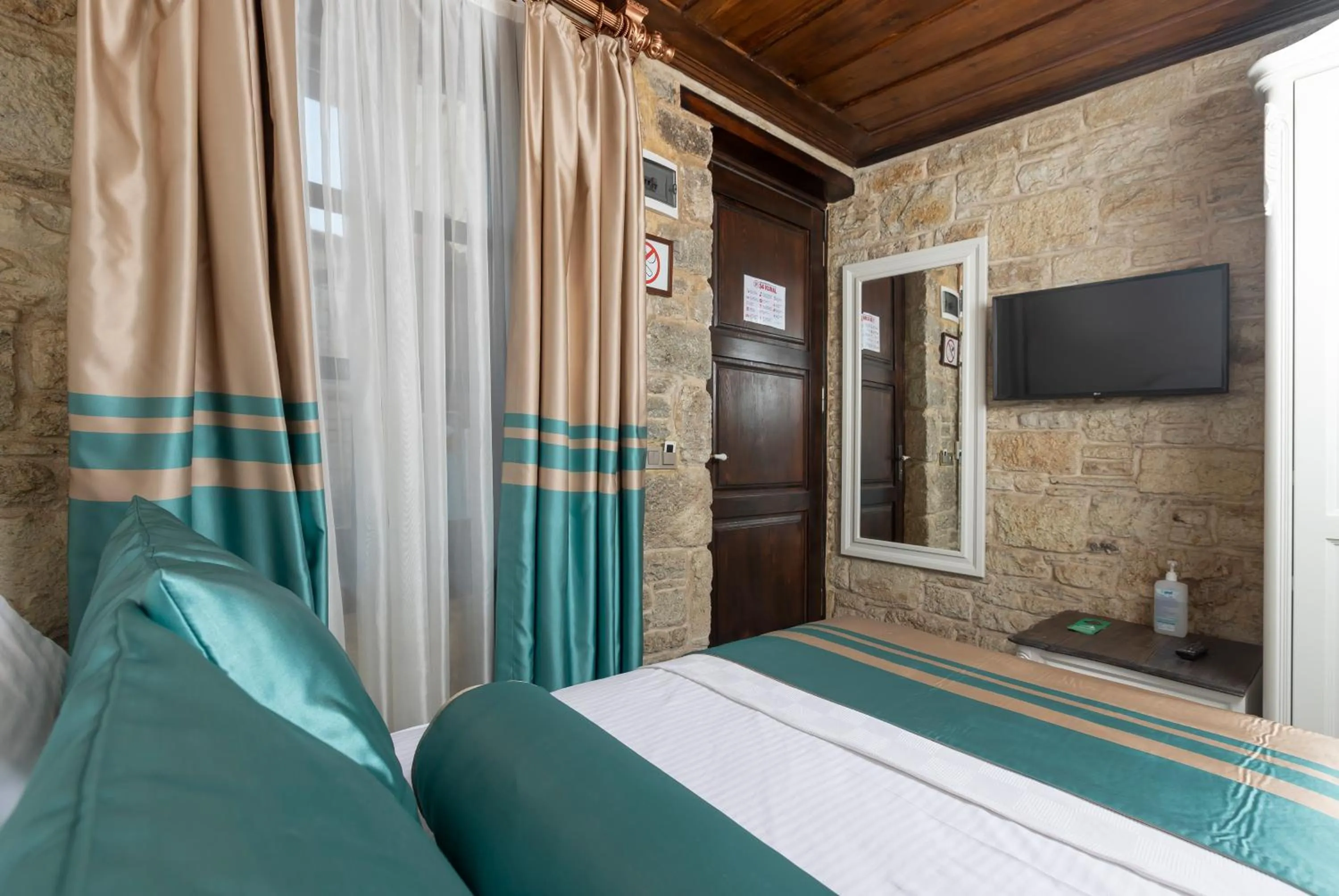 Bed in Marina Foça Hotel