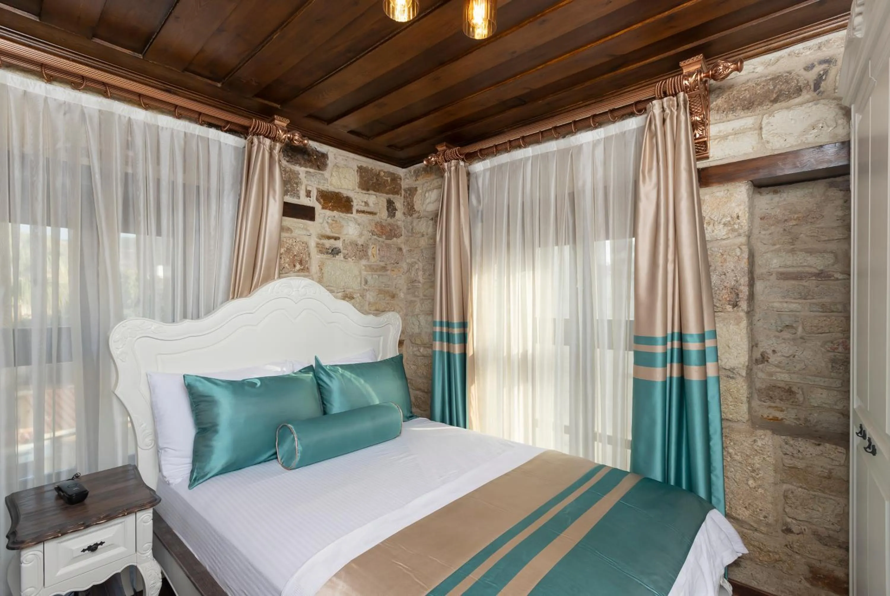 Bed in Marina Foça Hotel