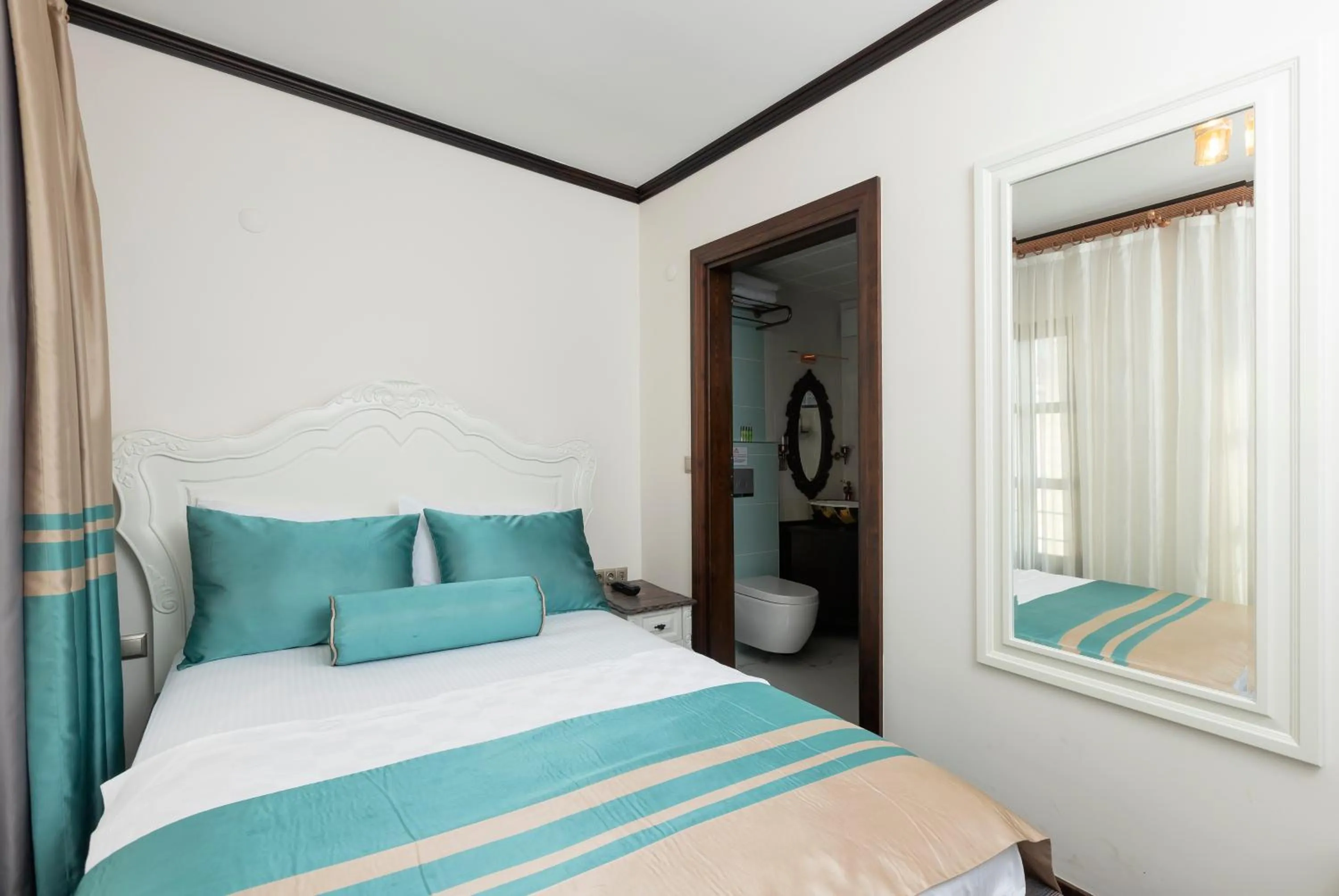 Bed in Marina Foça Hotel