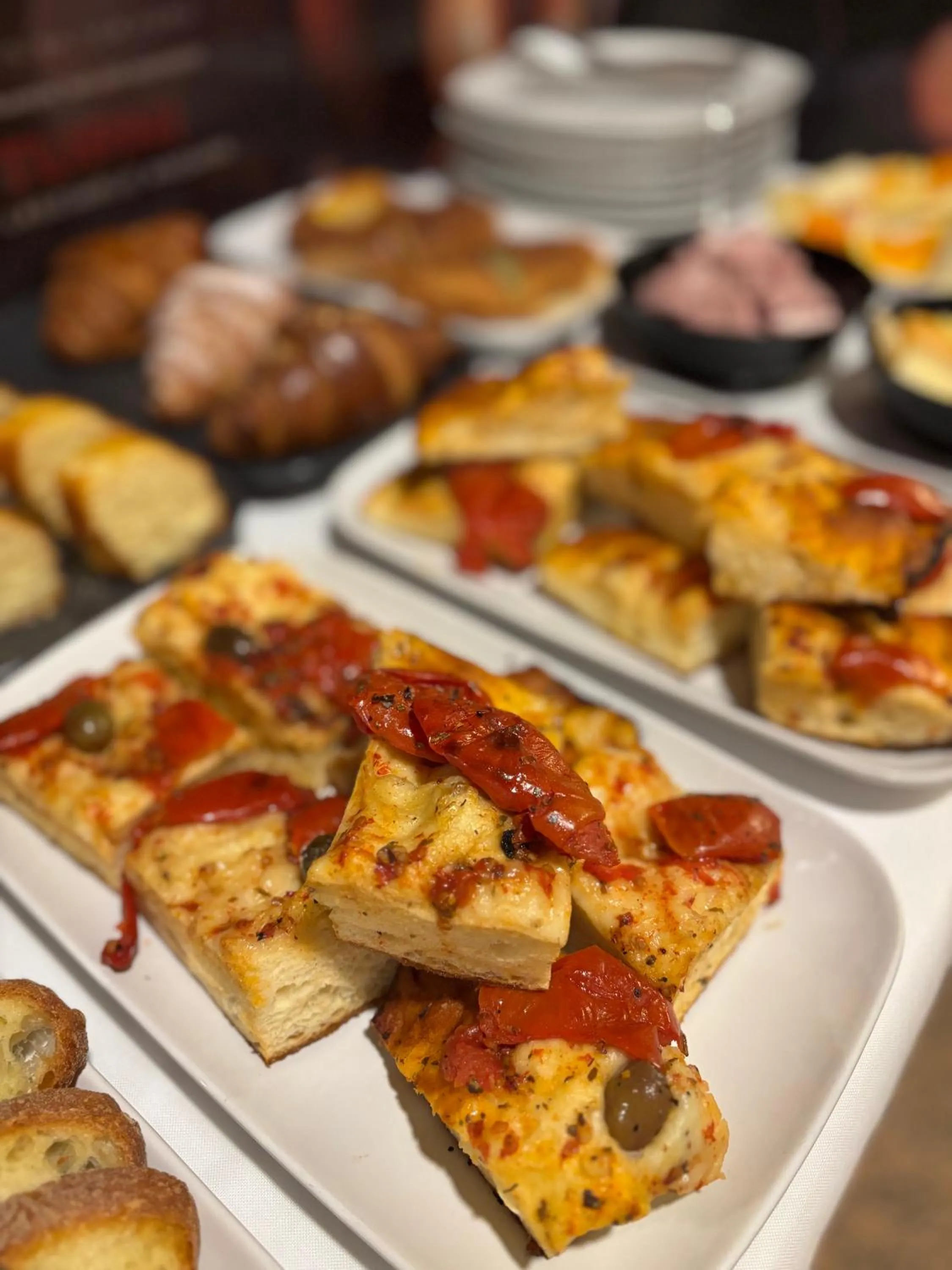 Breakfast in Red Carpet rooms