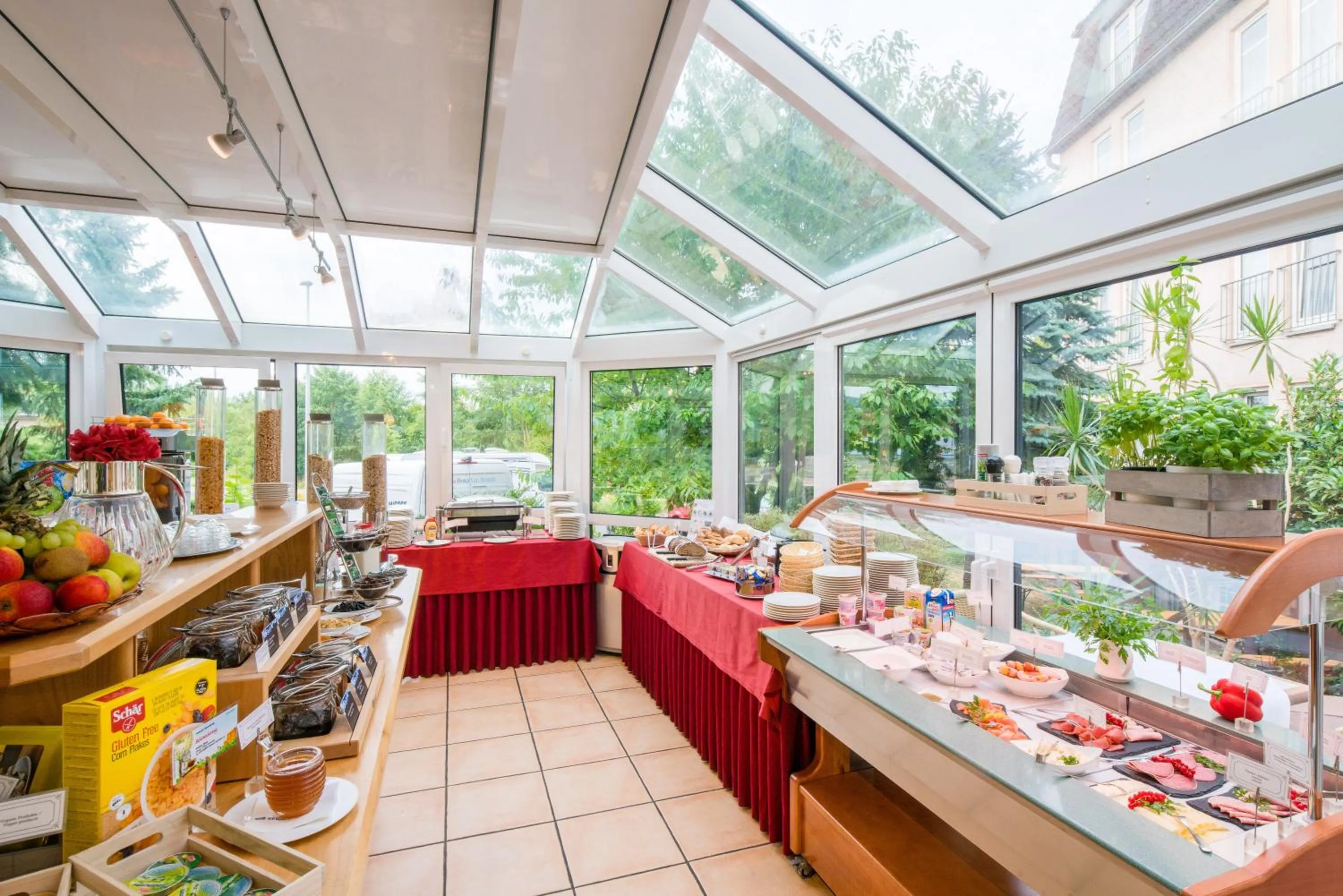 Restaurant/places to eat in Hotel Lohr am Main by Michel Hotels